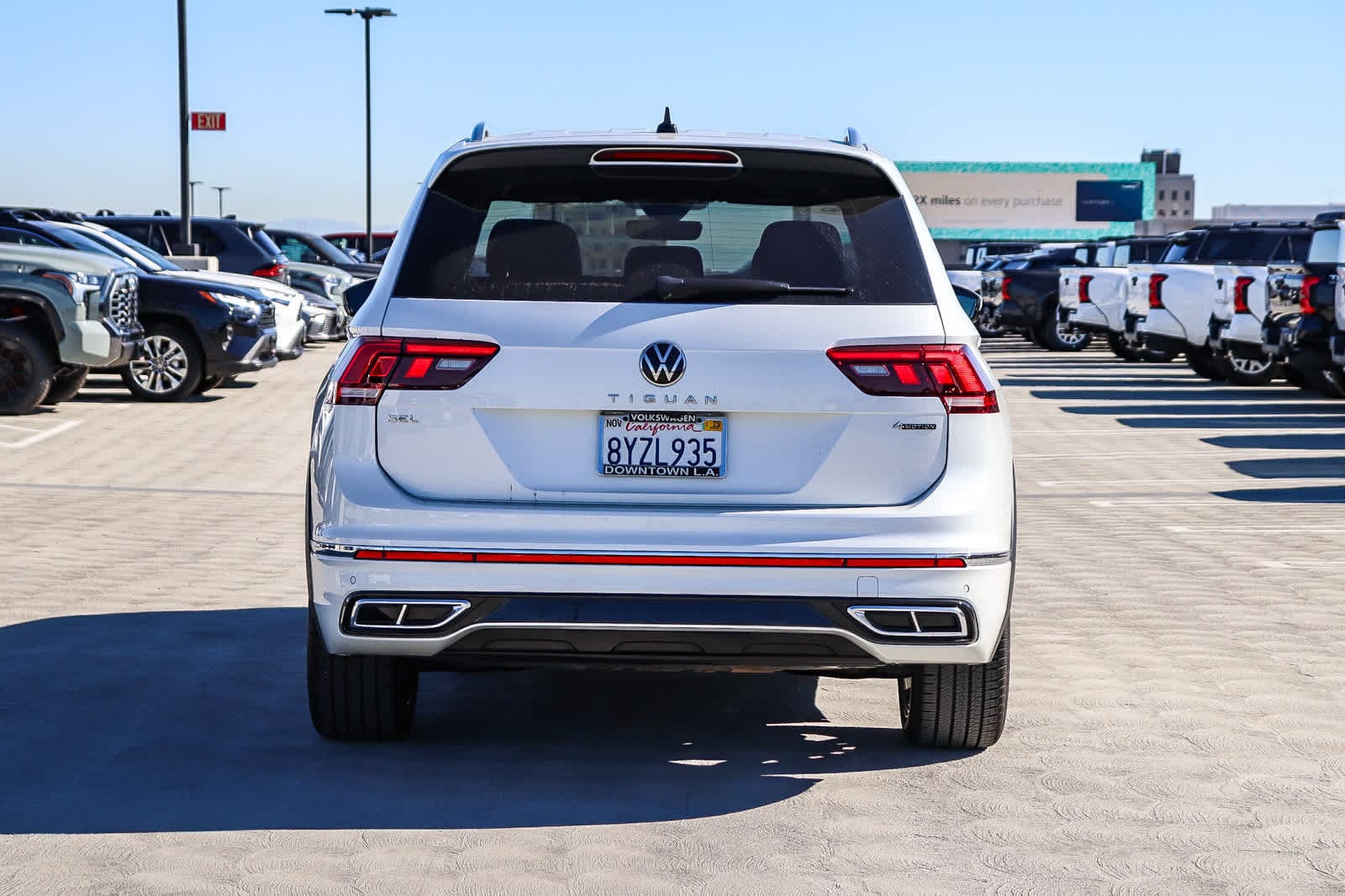 Thumbnail: 2022 Volkswagen Tiguan - 5