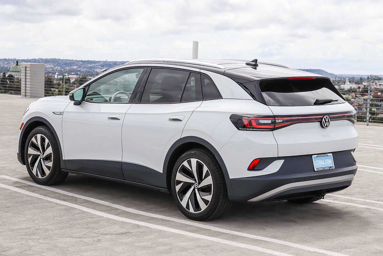 Thumbnail: 2021 Volkswagen ID.4 - 6