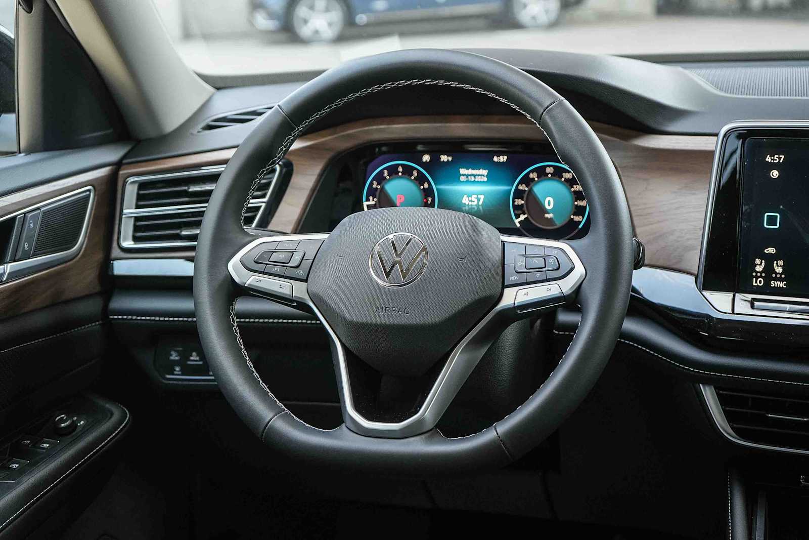 Thumbnail: 2026 Volkswagen Atlas - 17
