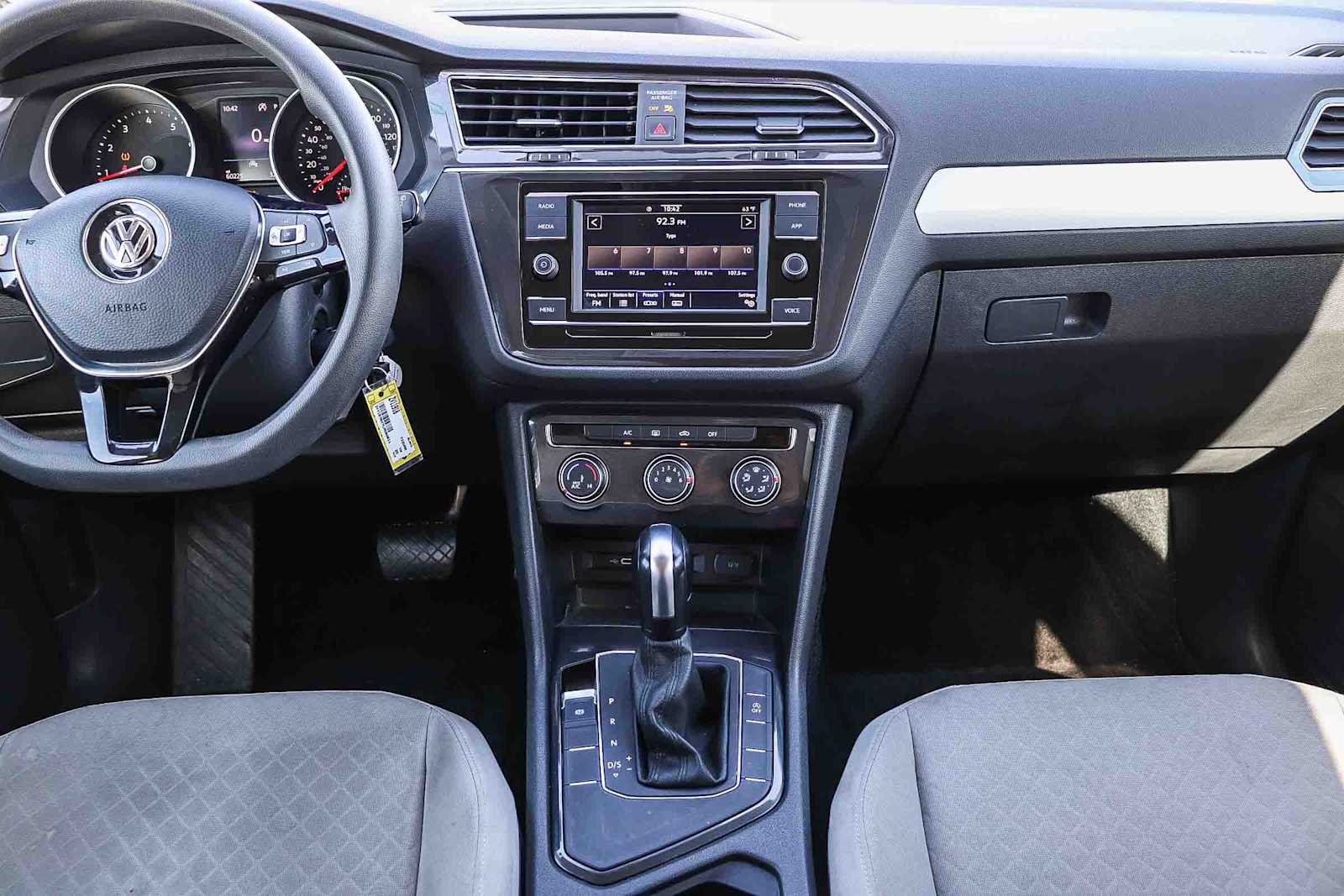 Thumbnail: 2020 Volkswagen Tiguan - 13