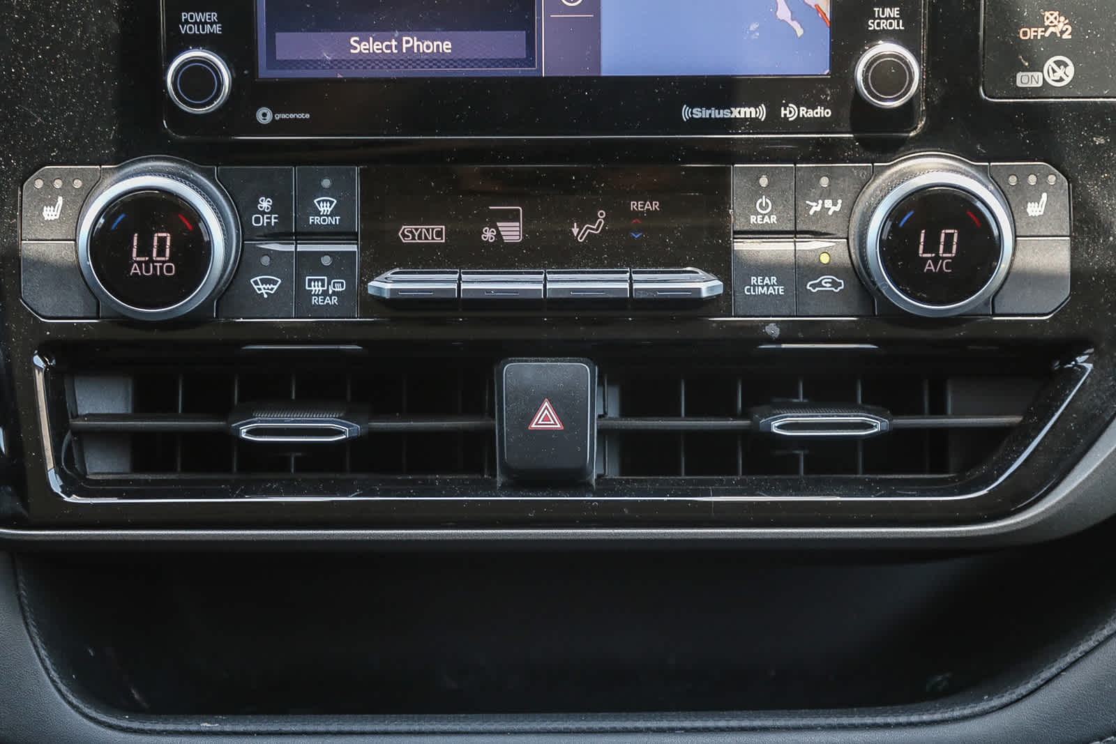 2020 Toyota Highlander XLE 14
