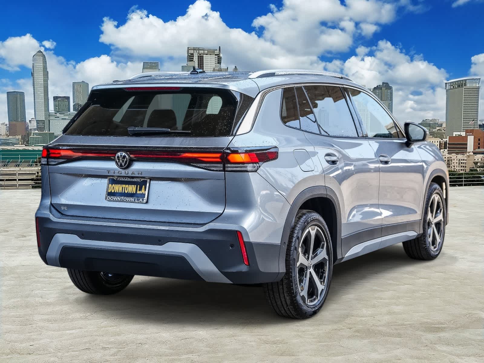 Thumbnail: 2026 Volkswagen Tiguan - 6