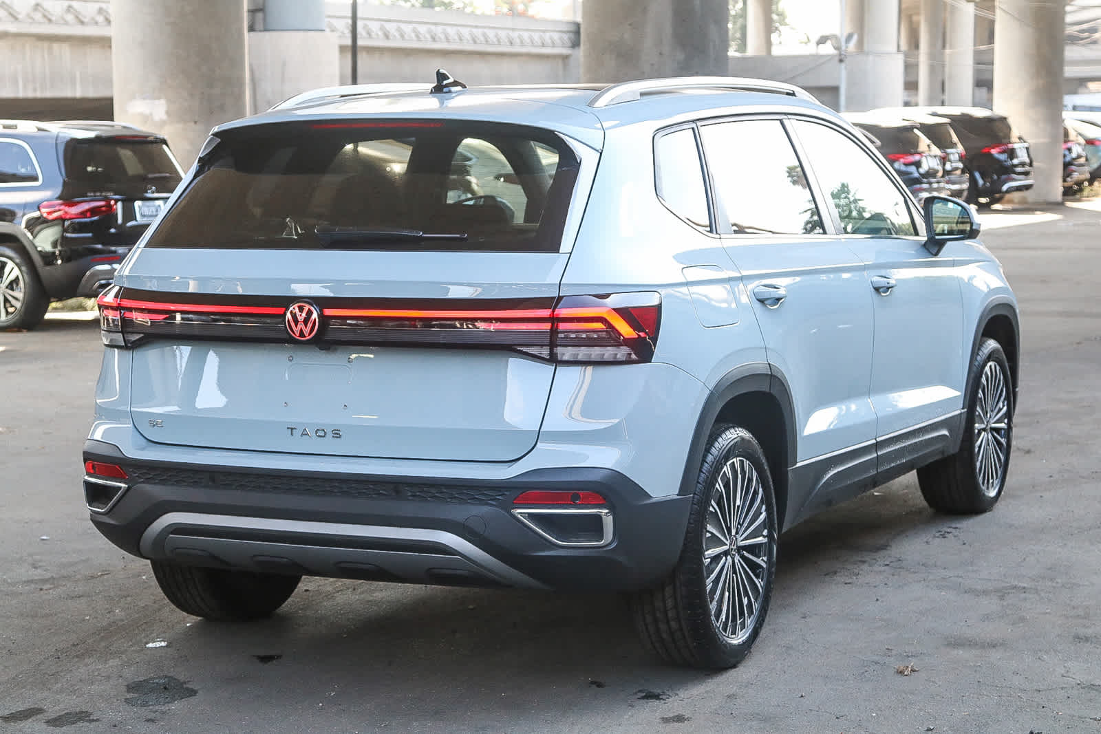 Thumbnail: 2025 Volkswagen Taos - 6