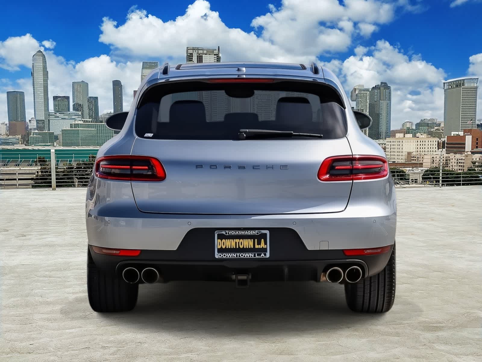 Thumbnail: 2017 Porsche Macan - 4