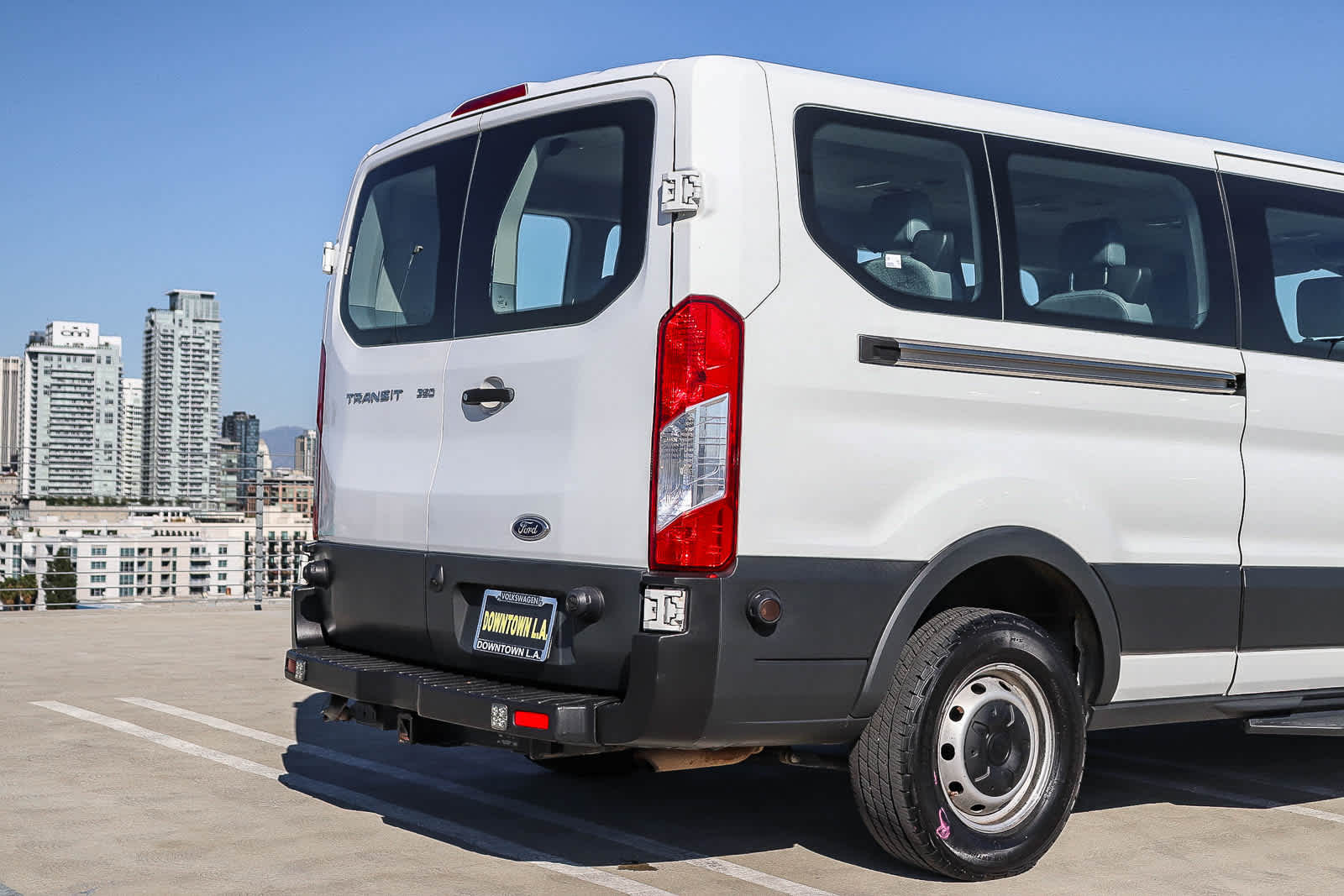 Thumbnail: 2018 Ford Transit Series - 9