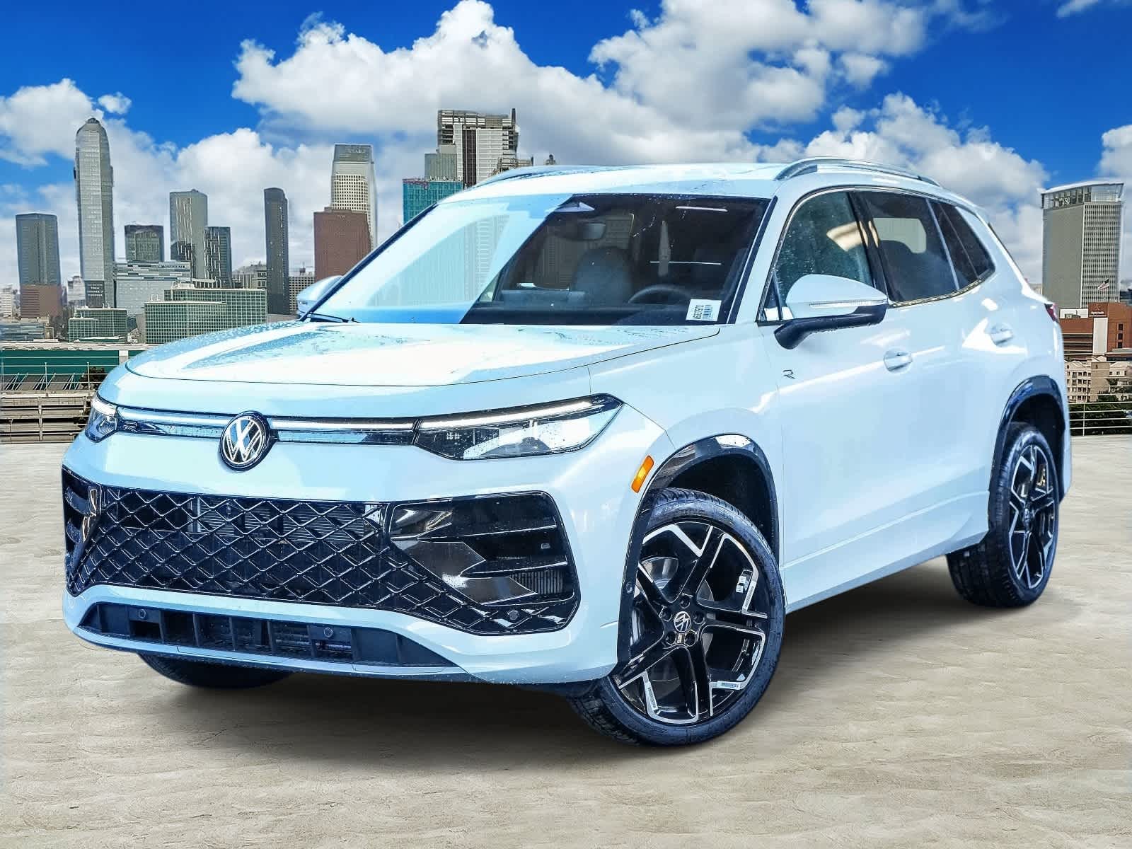 Thumbnail: 2026 Volkswagen Tiguan - 1