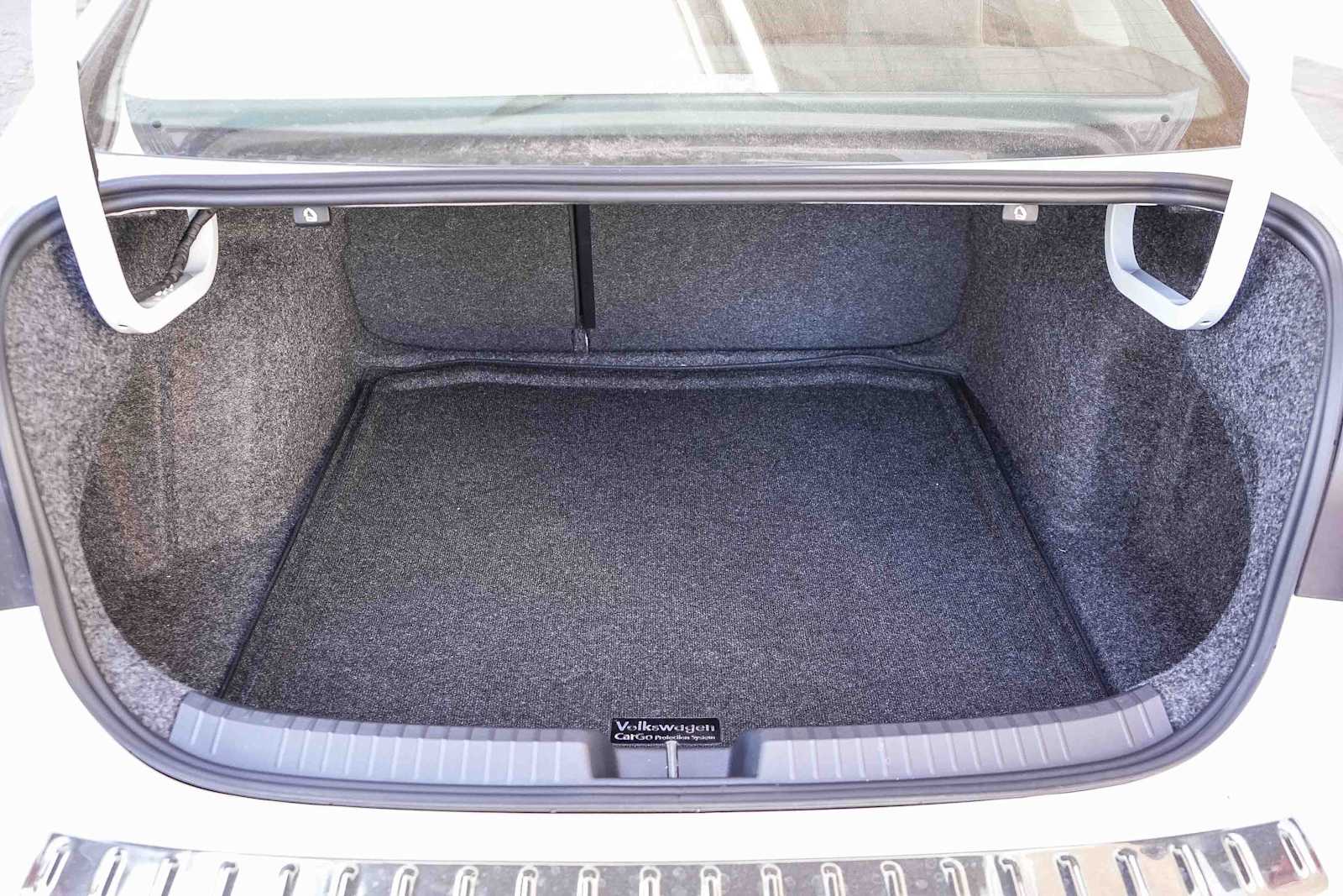 Thumbnail: 2026 Volkswagen Jetta - 12