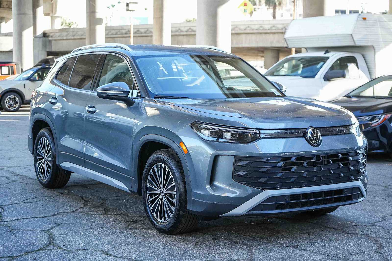 Thumbnail: 2026 Volkswagen Tiguan - 3