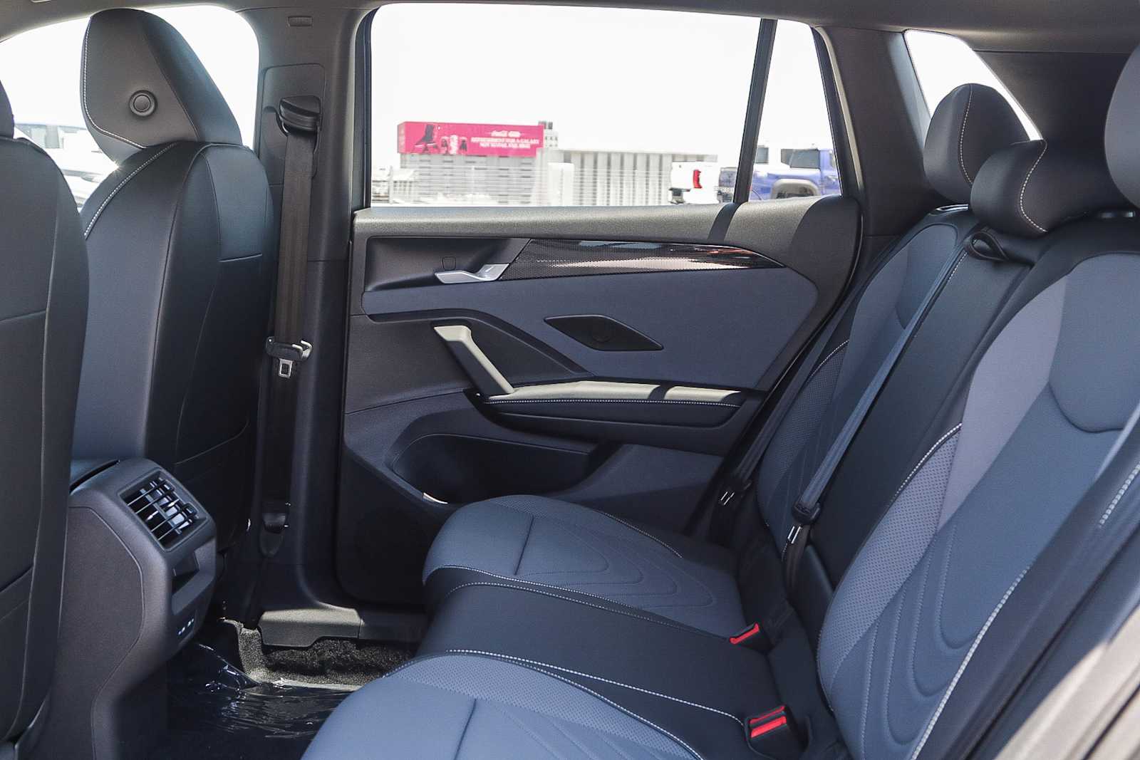 Thumbnail: 2025 Volkswagen Tiguan - 19