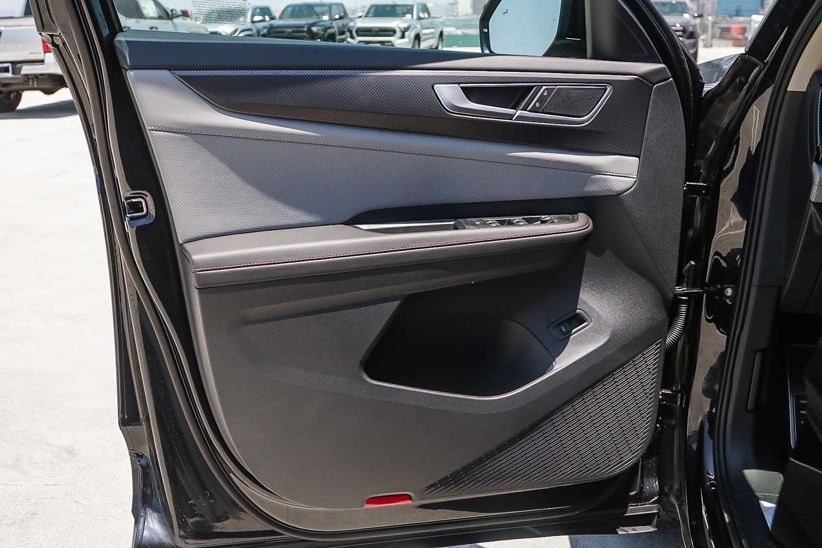 Thumbnail: 2025 Volkswagen Atlas - 24