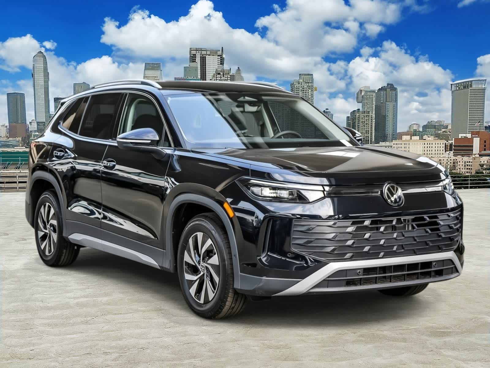 Thumbnail: 2026 Volkswagen Tiguan - 3