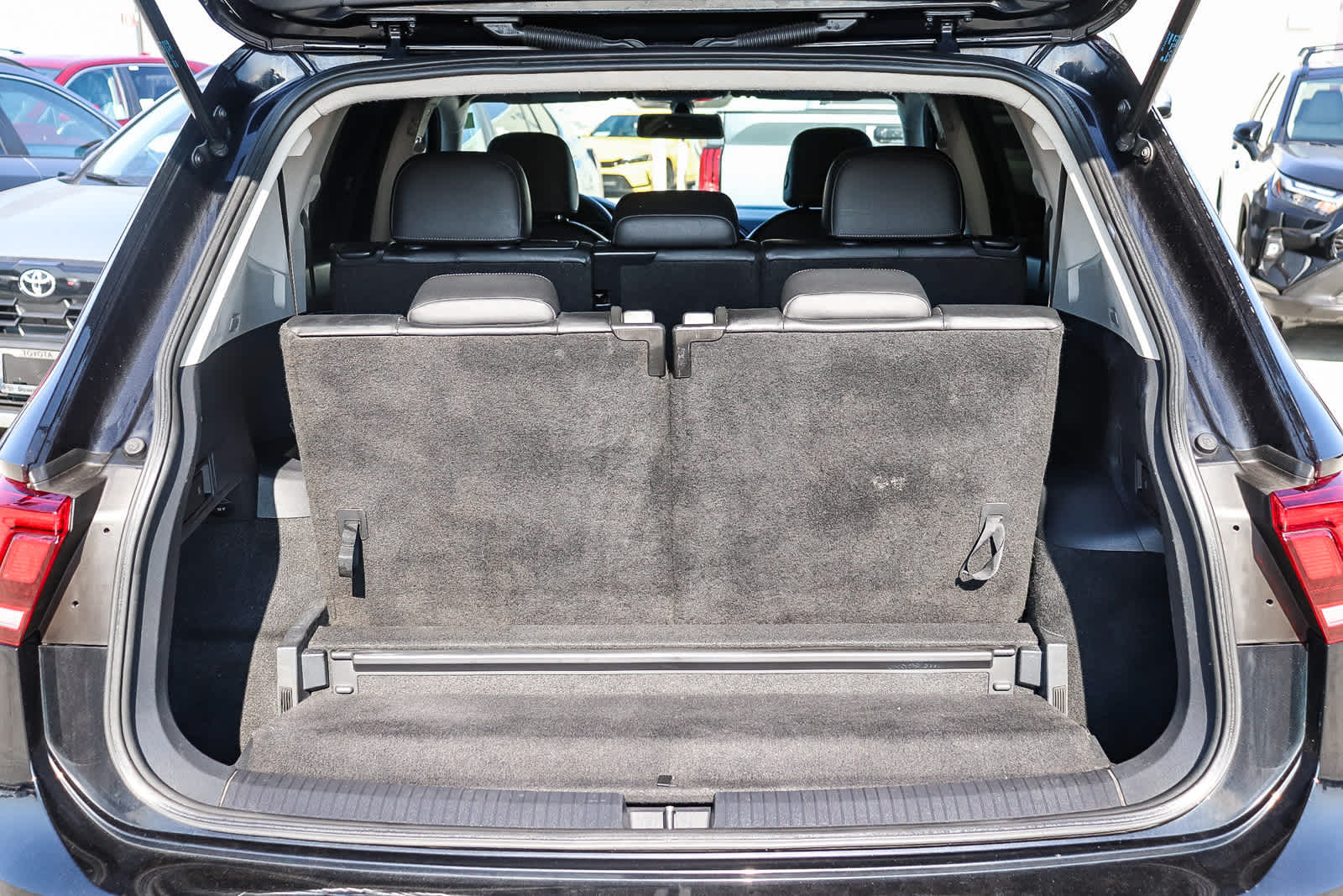 Thumbnail: 2019 Volkswagen Tiguan - 28