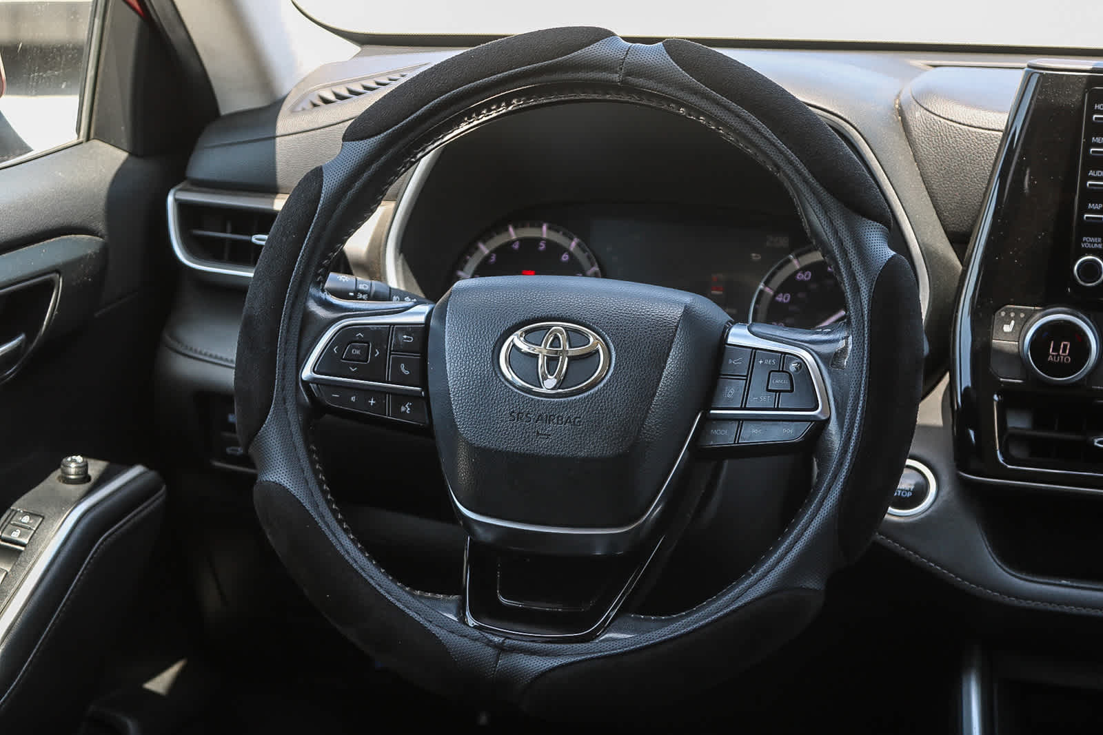 2020 Toyota Highlander XLE 16