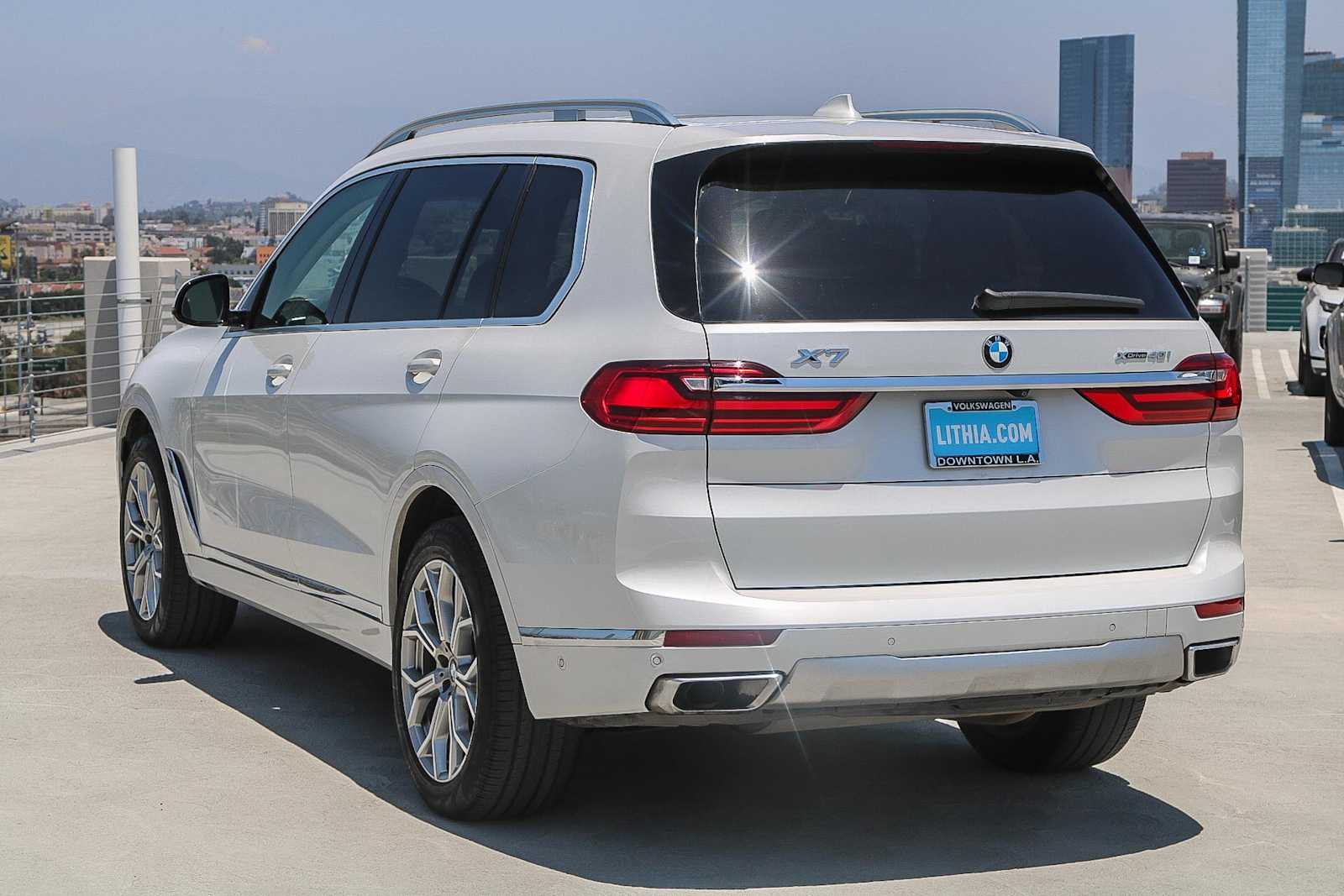 Thumbnail: 2019 BMW X7 - 8