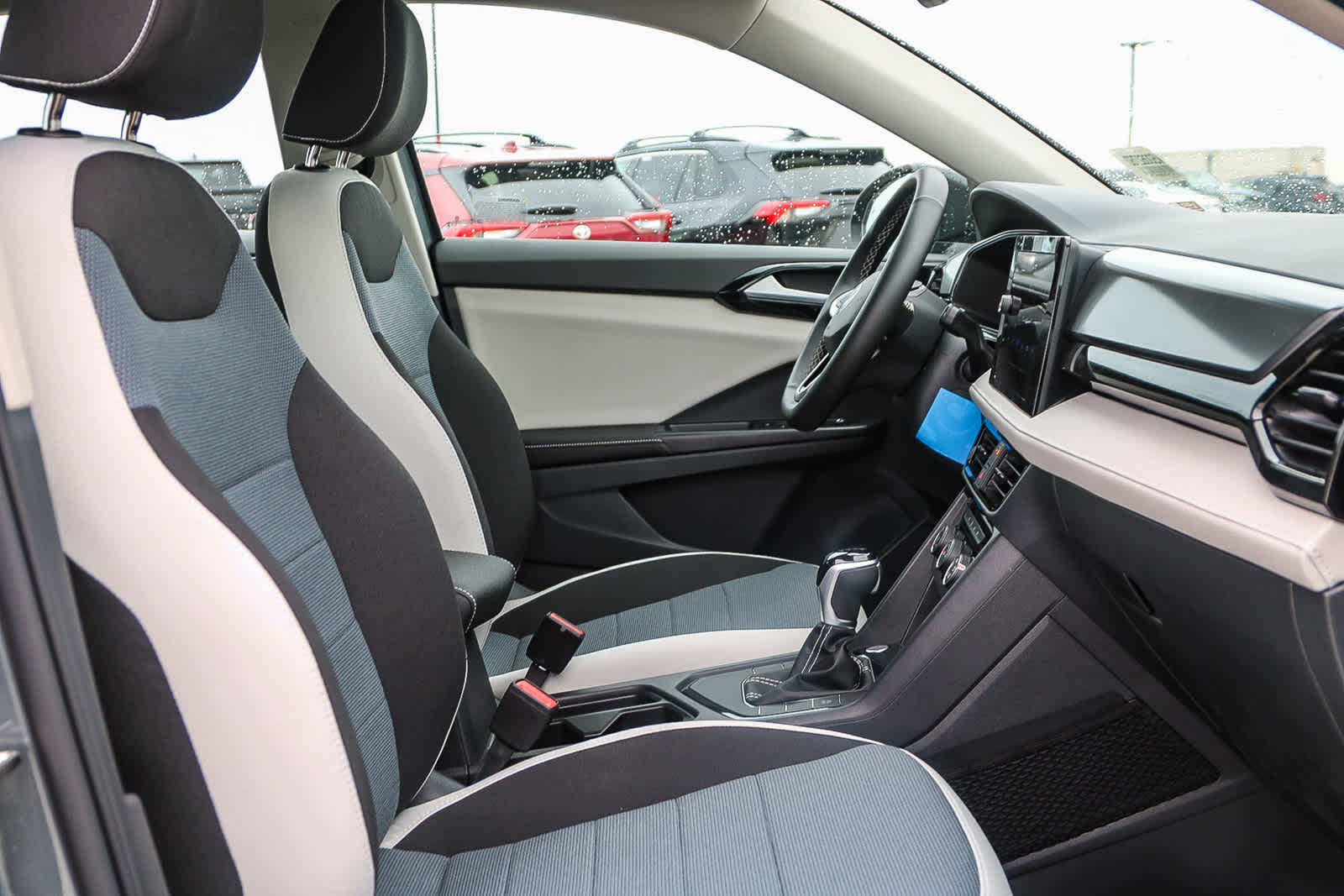 Thumbnail: 2025 Volkswagen Taos - 18