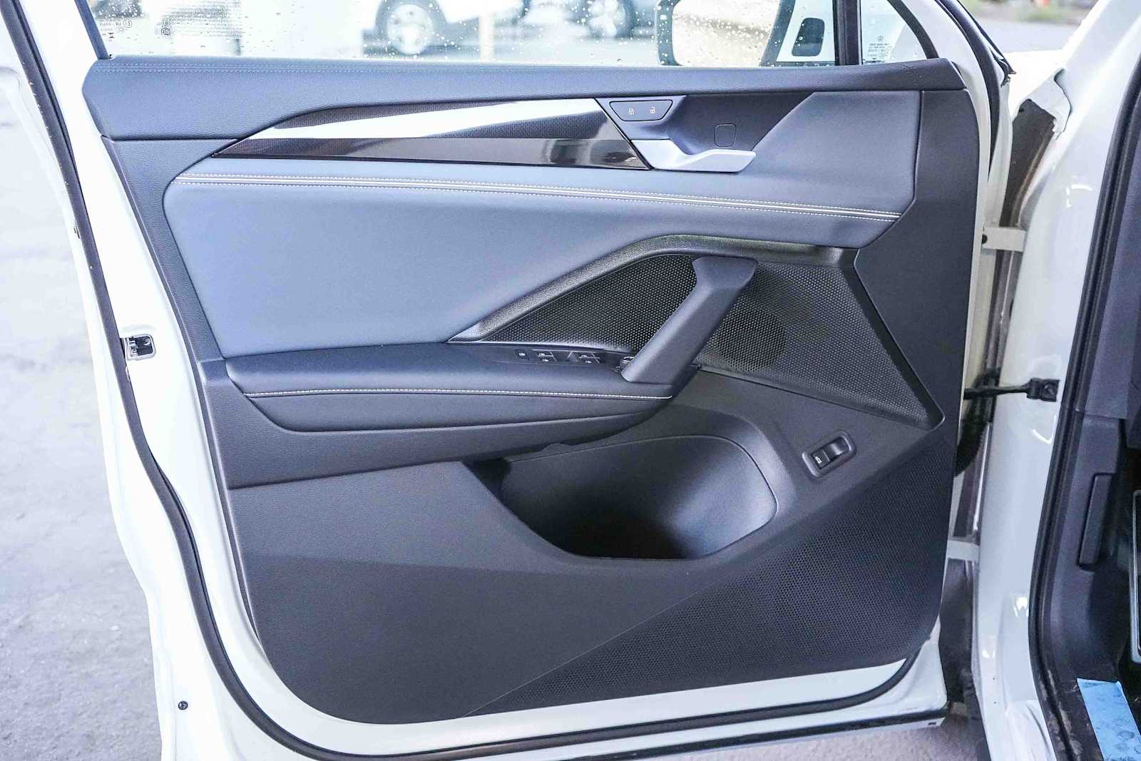 Thumbnail: 2026 Volkswagen Tiguan - 23