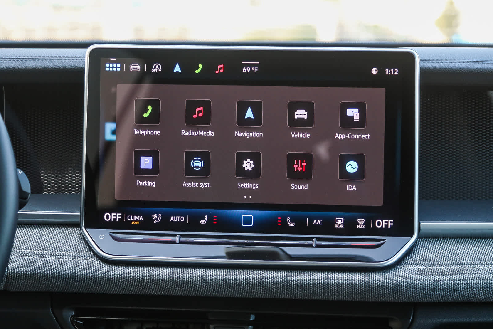 Thumbnail: 2025 Volkswagen Tiguan - 15