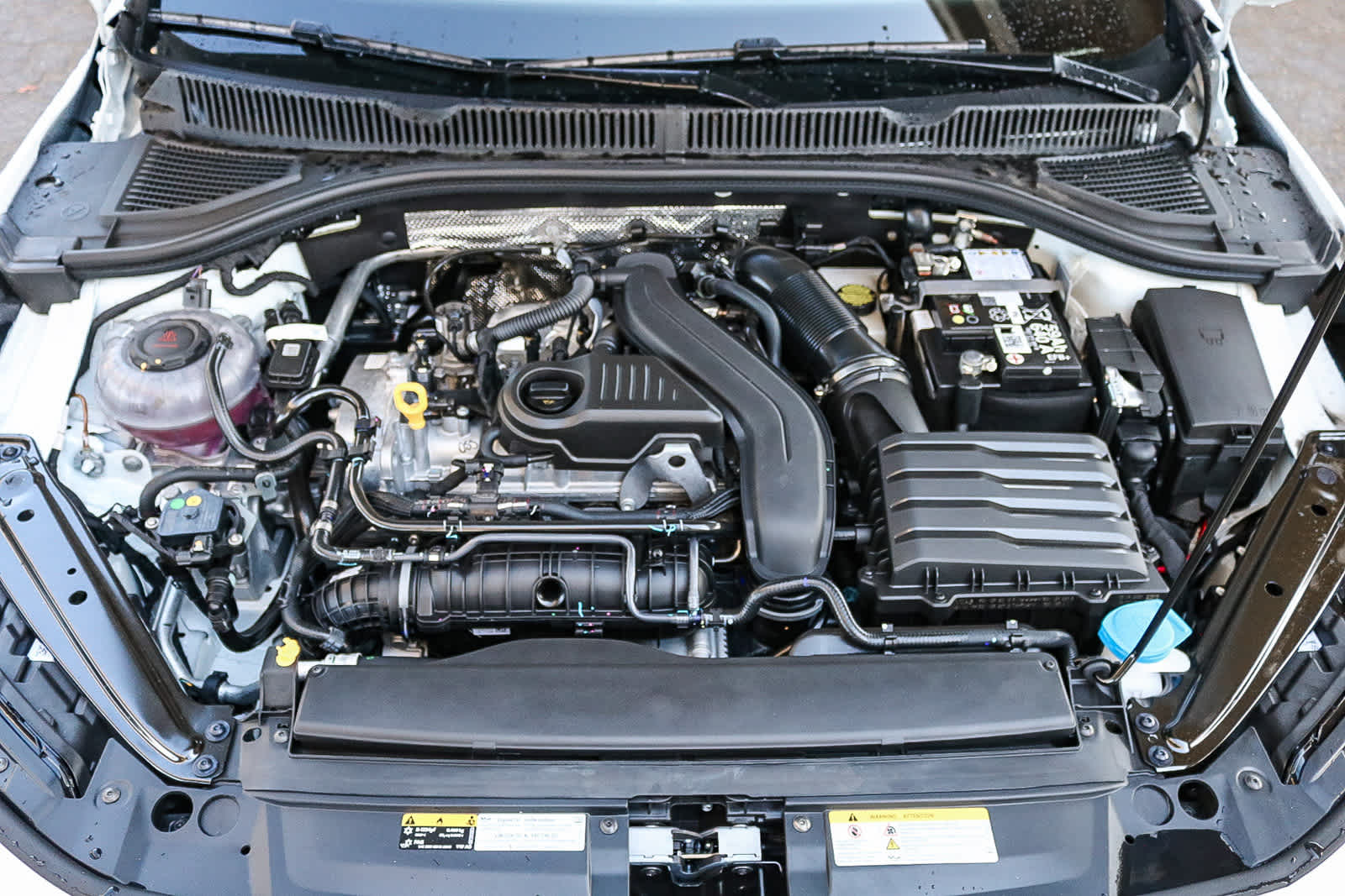 Thumbnail: 2025 Volkswagen Jetta - 12