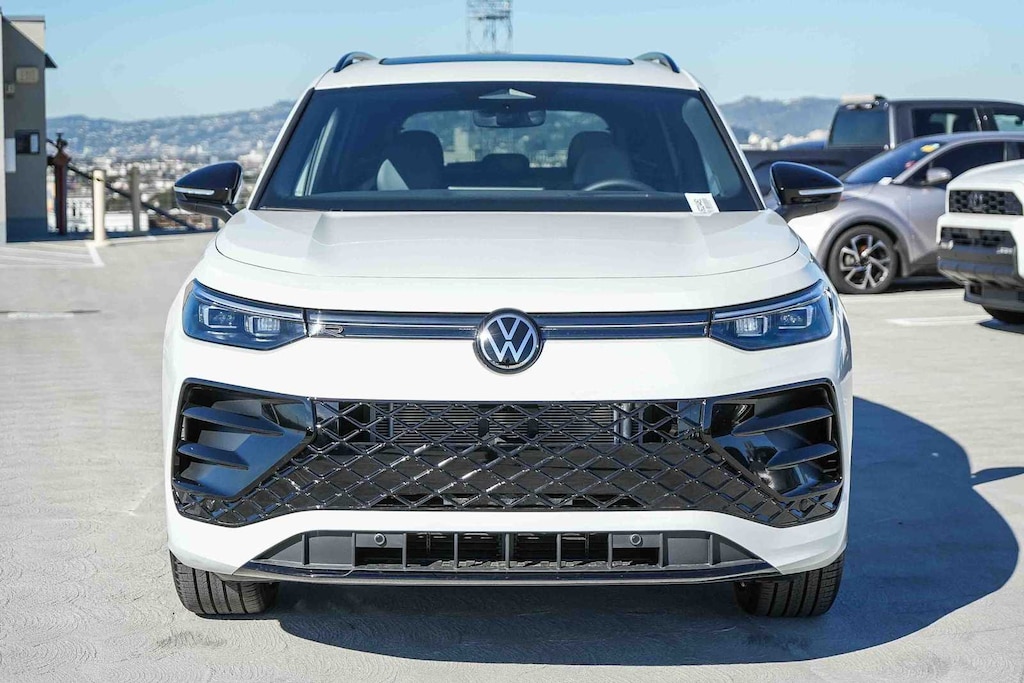 New 2026 Volkswagen Tiguan 2.0T SE R-Line Black SUV