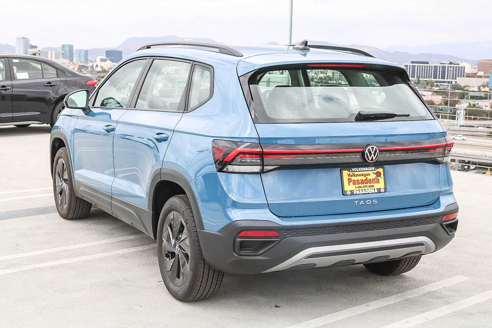 Thumbnail: 2025 Volkswagen Taos - 8