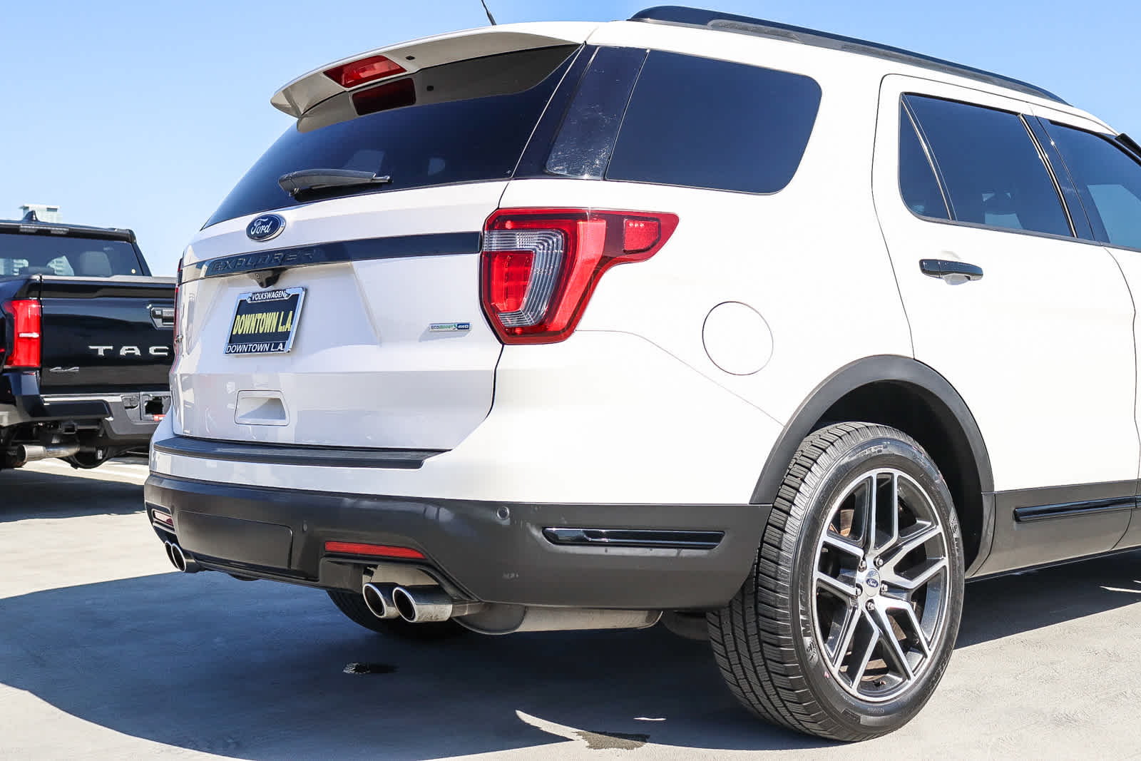 Thumbnail: 2019 Ford Explorer - 9