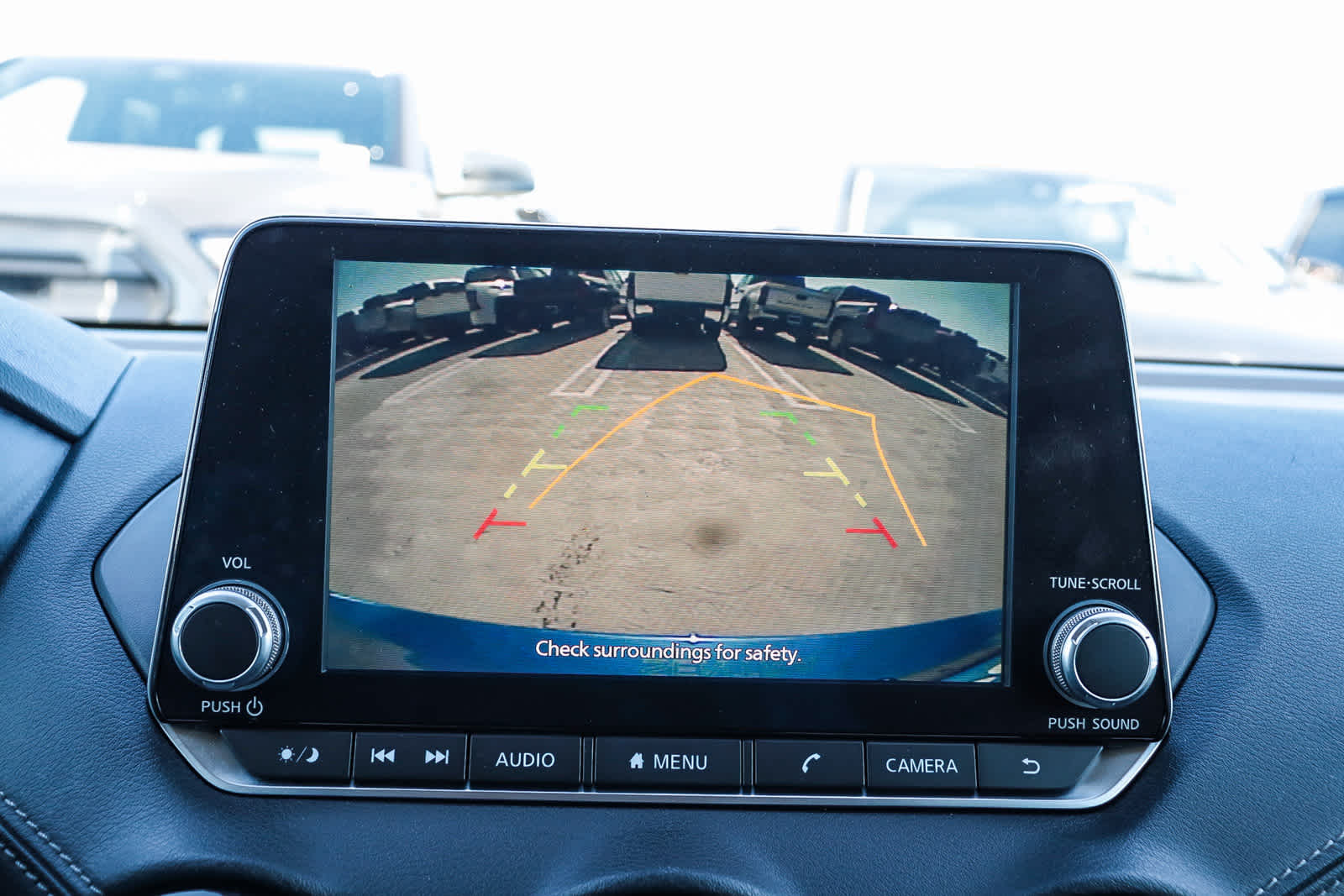 Thumbnail: 2022 Nissan Sentra - 25