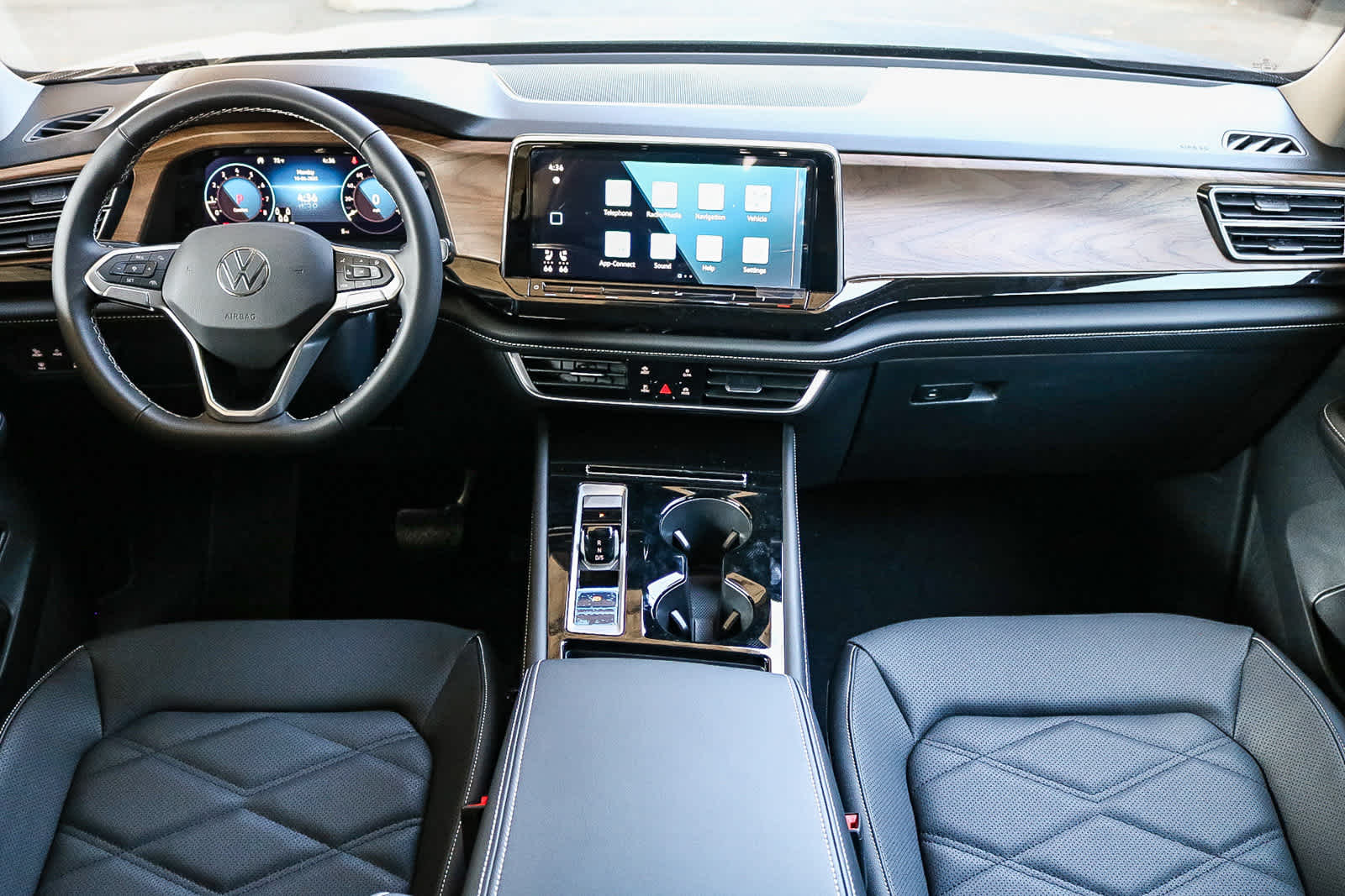 Thumbnail: 2026 Volkswagen Atlas - 15