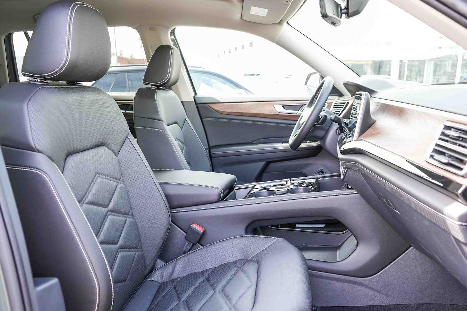 Thumbnail: 2026 Volkswagen Atlas - 18