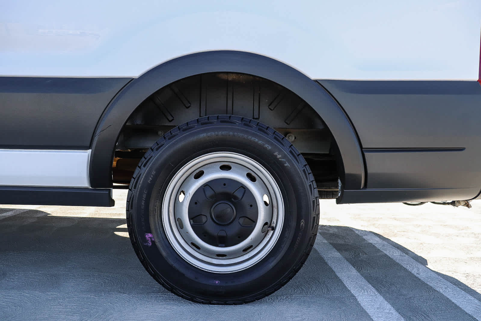 Thumbnail: 2018 Ford Transit Series - 10