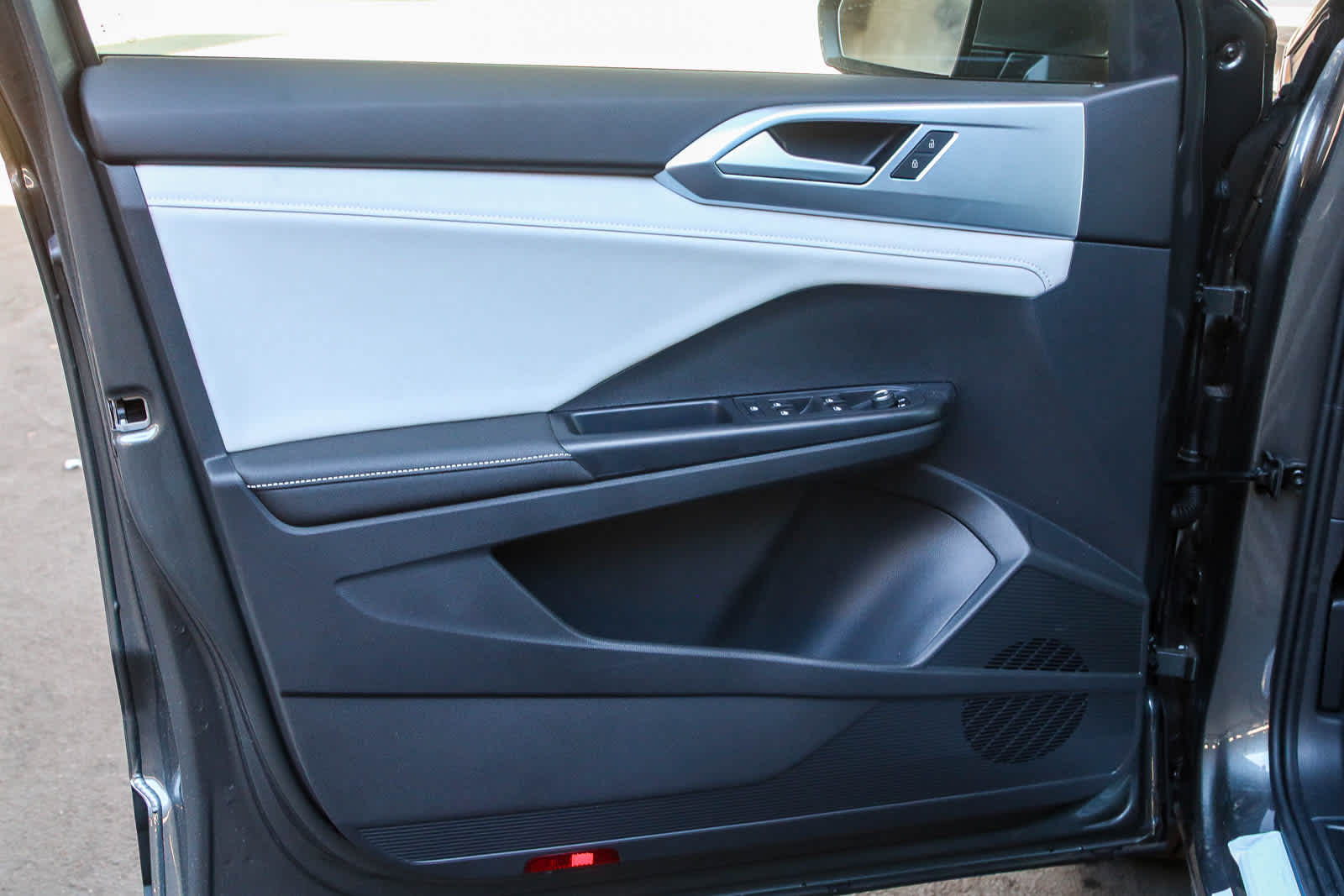 Thumbnail: 2025 Volkswagen Taos - 23