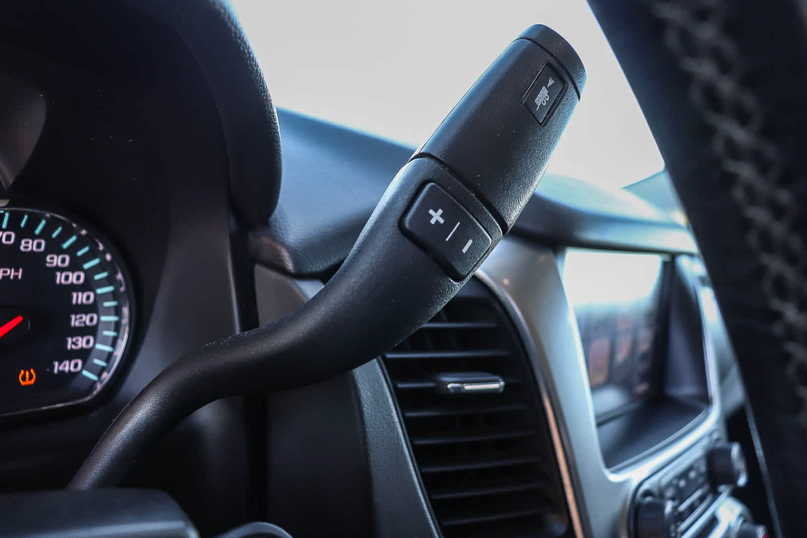 Thumbnail: 2020 Chevrolet Tahoe - 19