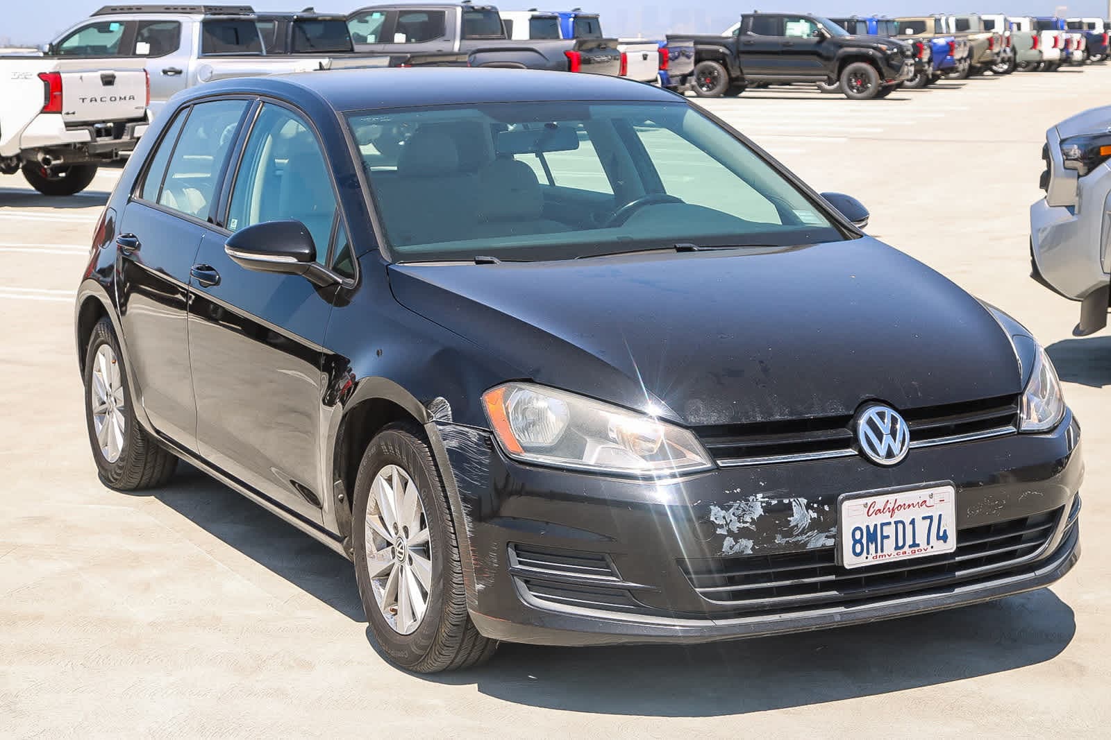Thumbnail: 2015 Volkswagen Golf - 3