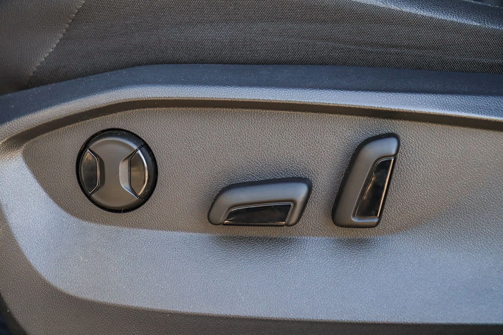 Thumbnail: 2022 Volkswagen Tiguan - 18