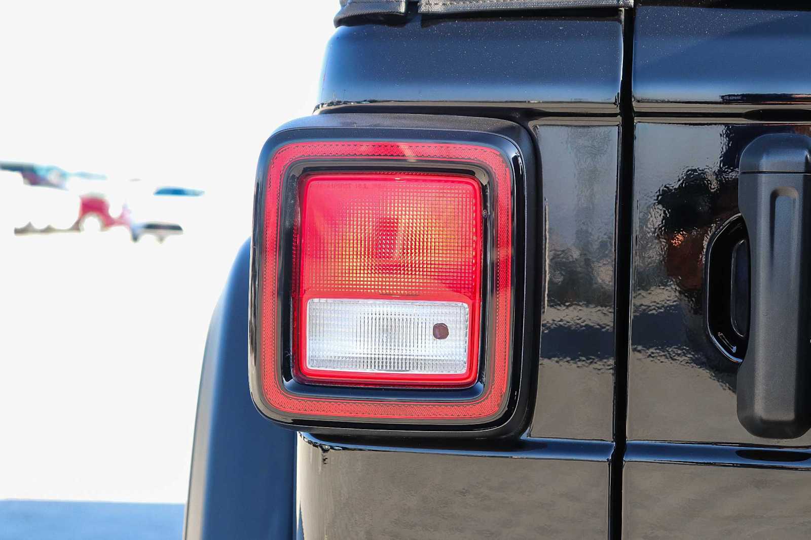 Thumbnail: 2022 Jeep Wrangler - 9