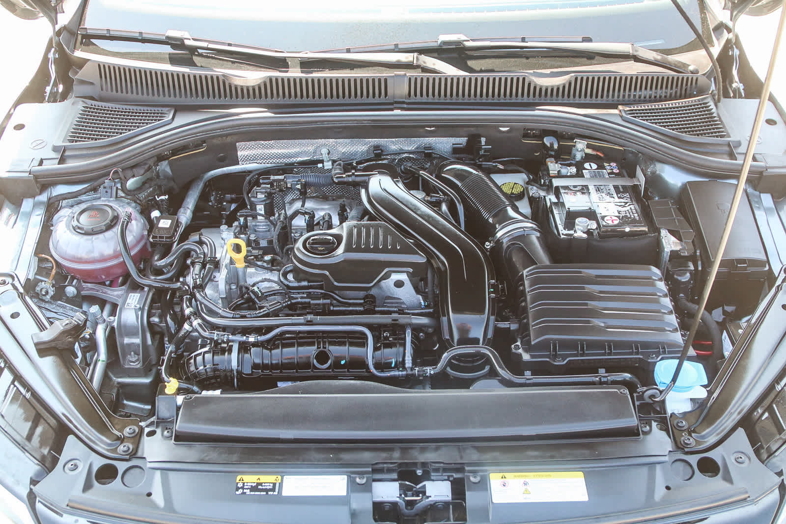 Thumbnail: 2023 Volkswagen Jetta - 29