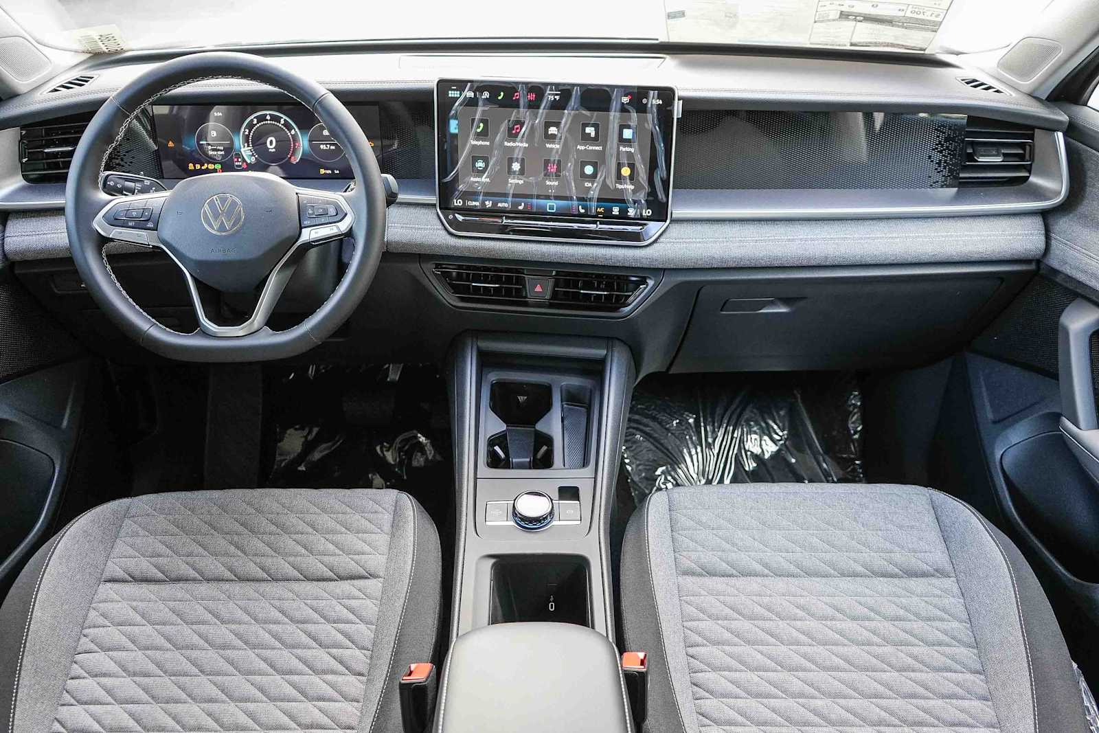 Thumbnail: 2026 Volkswagen Tiguan - 14