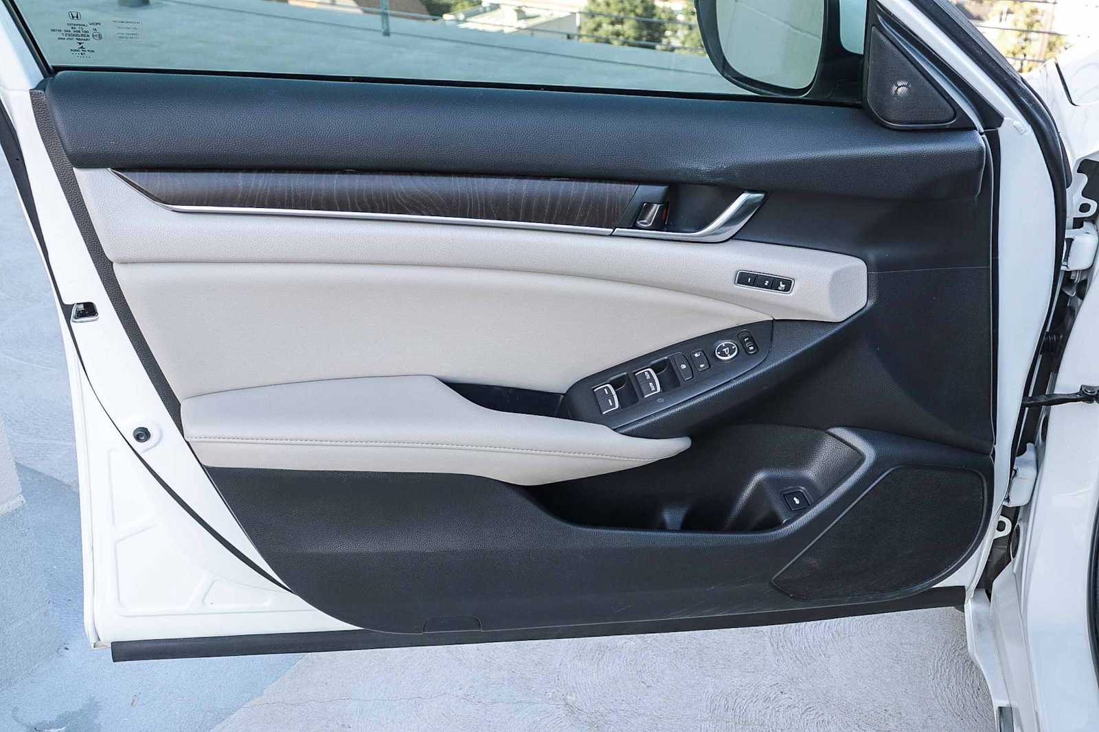 Thumbnail: 2019 Honda Accord - 22