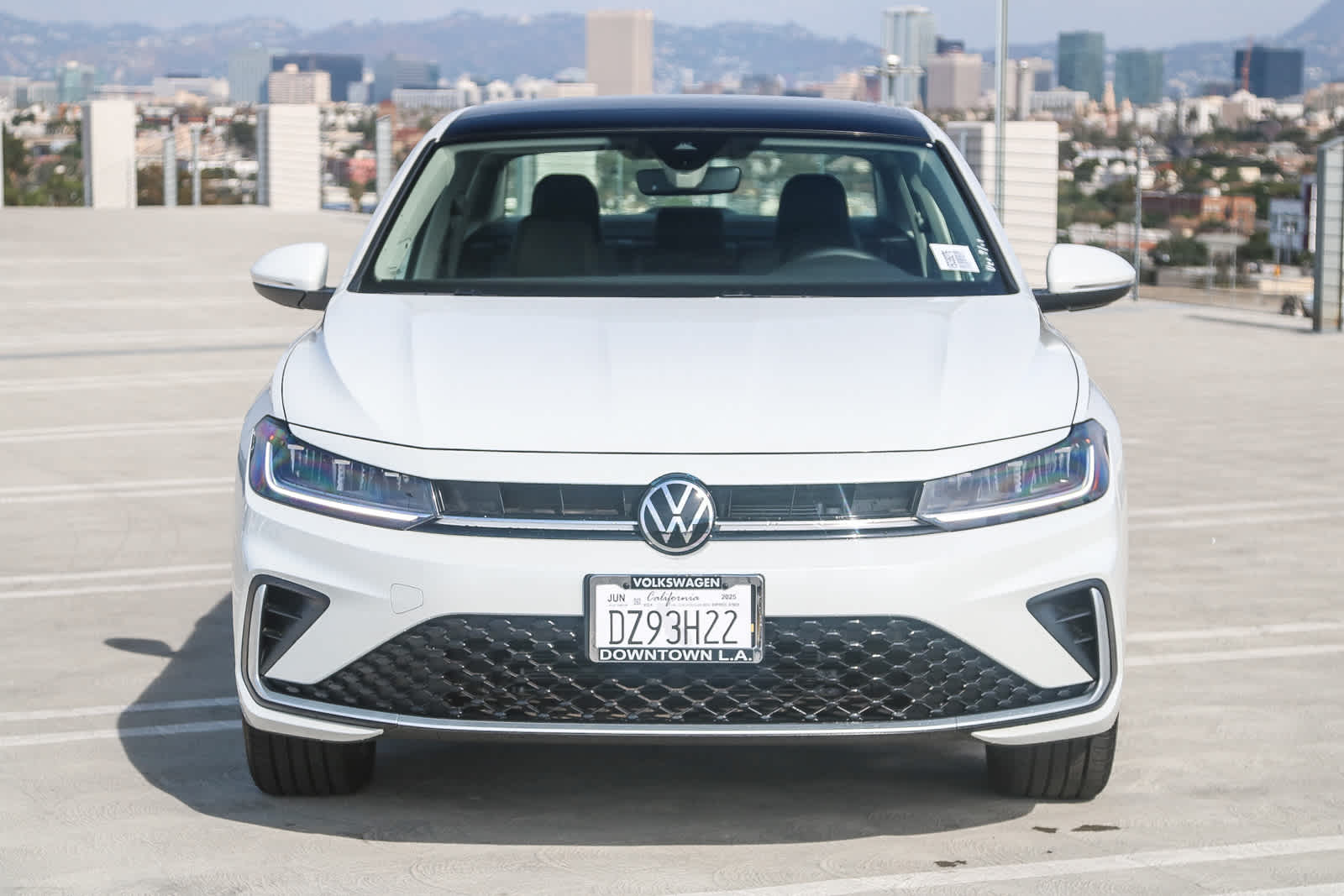 2025 Volkswagen Jetta 1.5T SEL photo 2