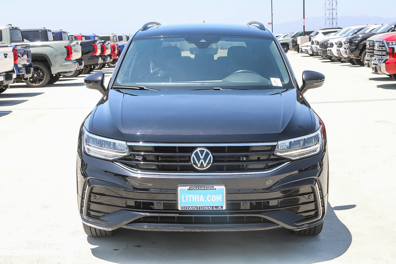 Certified 2022 Volkswagen Tiguan SE R-LINE BLACK with VIN 3VVCB7AX2NM063392 for sale in Los Angeles, CA