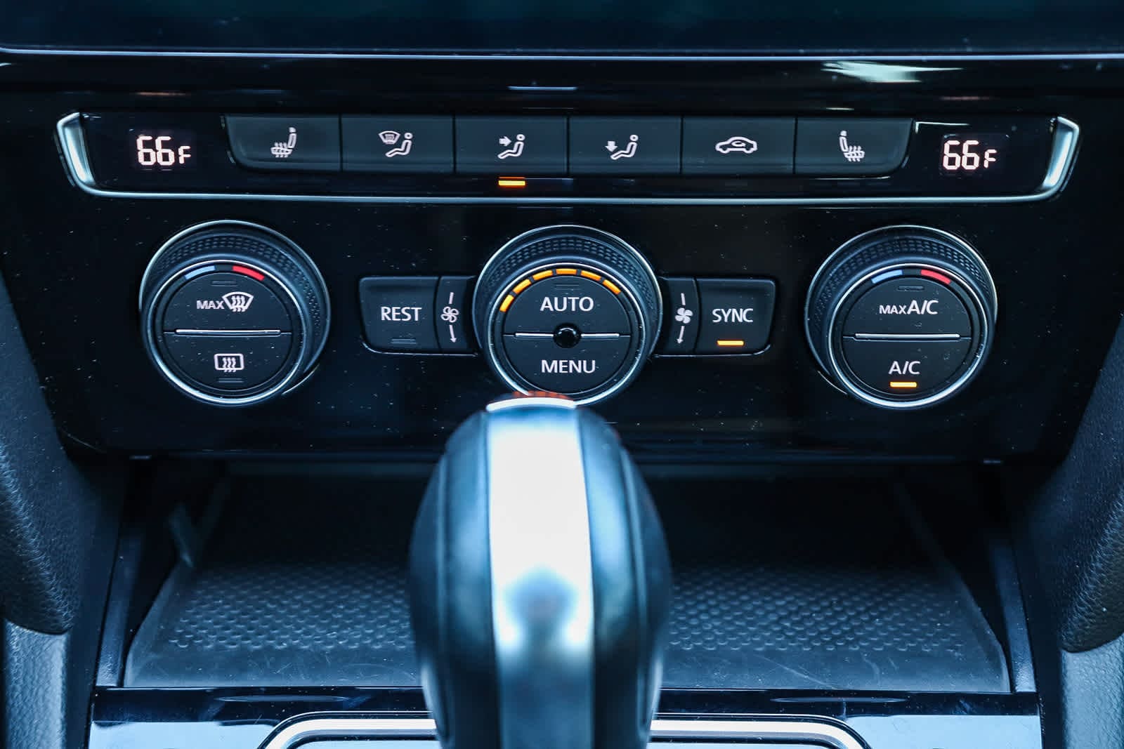 Thumbnail: 2019 Volkswagen Arteon - 14