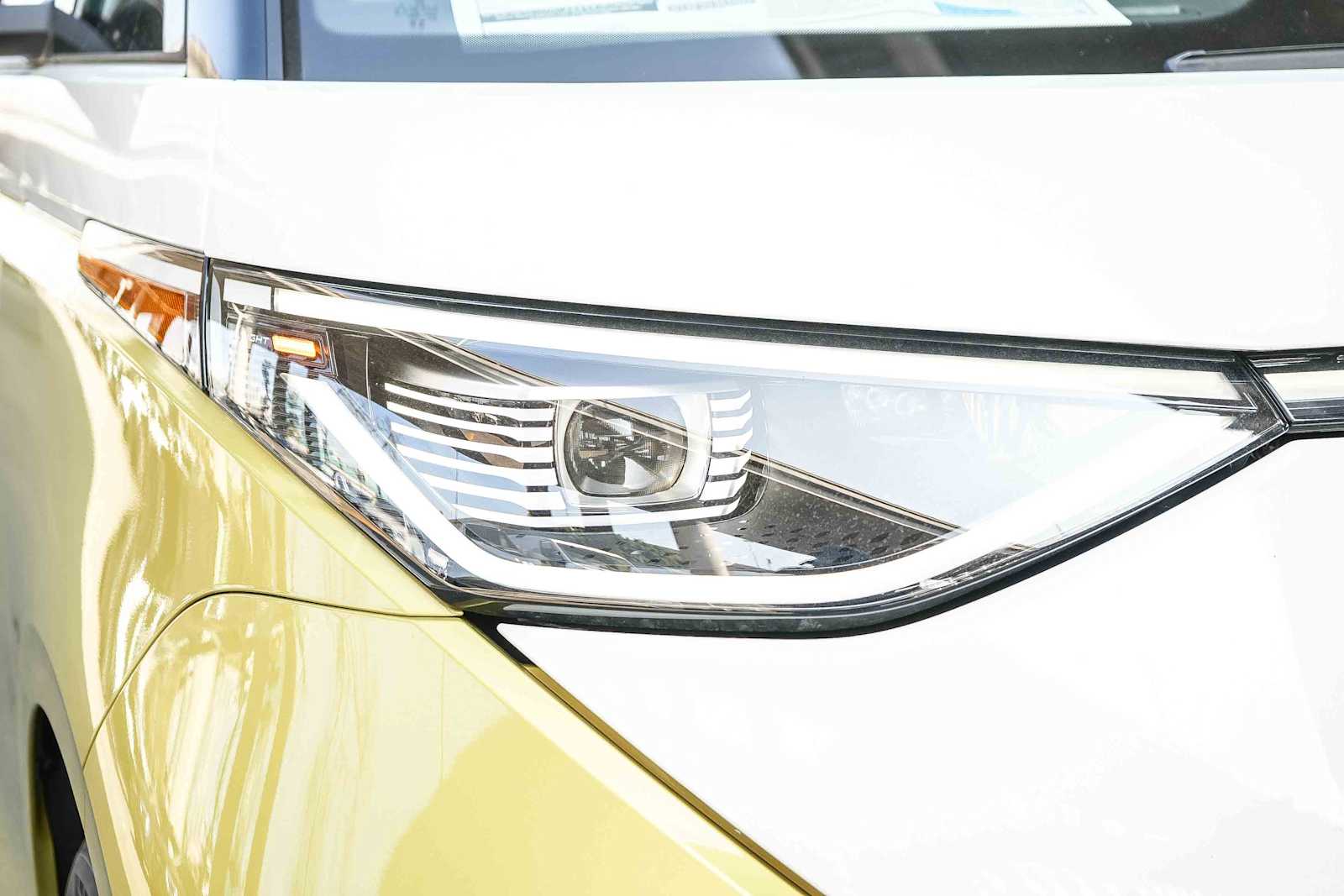 Thumbnail: 2025 Volkswagen ID.Buzz - 4