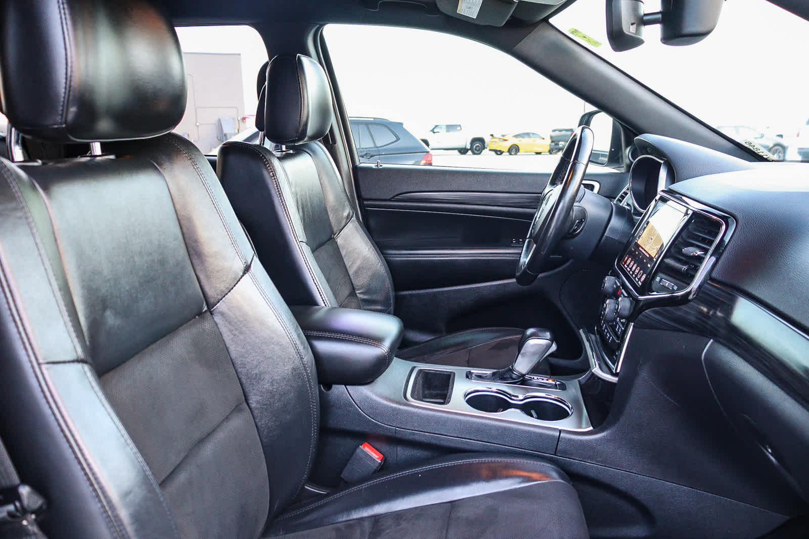 Thumbnail: 2019 Jeep Grand Cherokee - 16