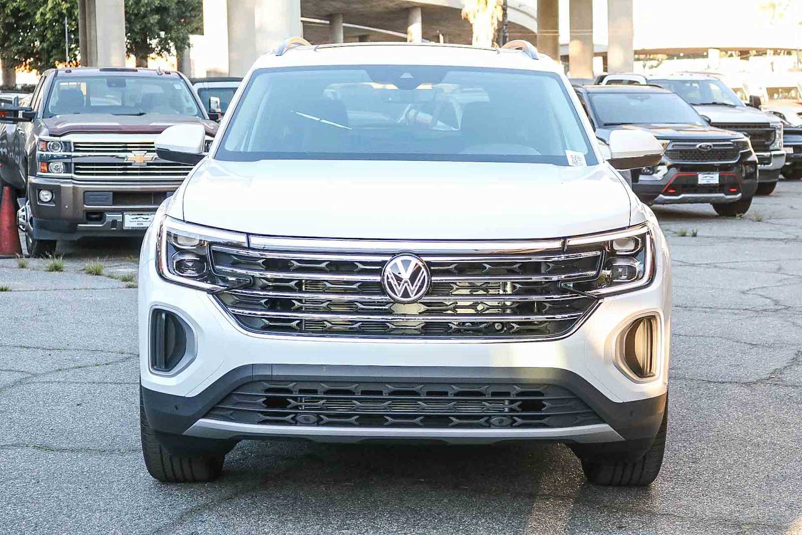 Thumbnail: 2026 Volkswagen Atlas - 2