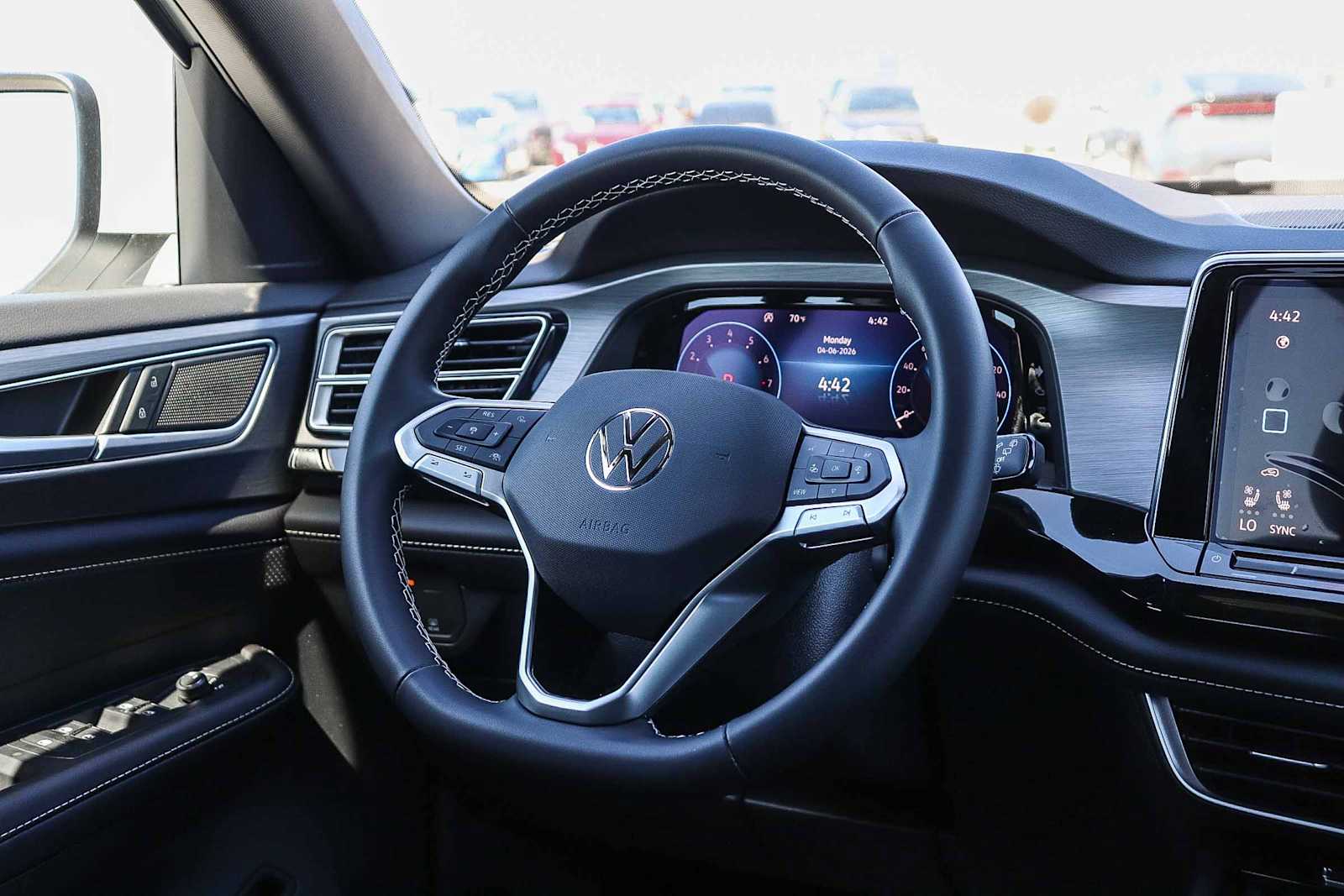 Thumbnail: 2026 Volkswagen Atlas - 16