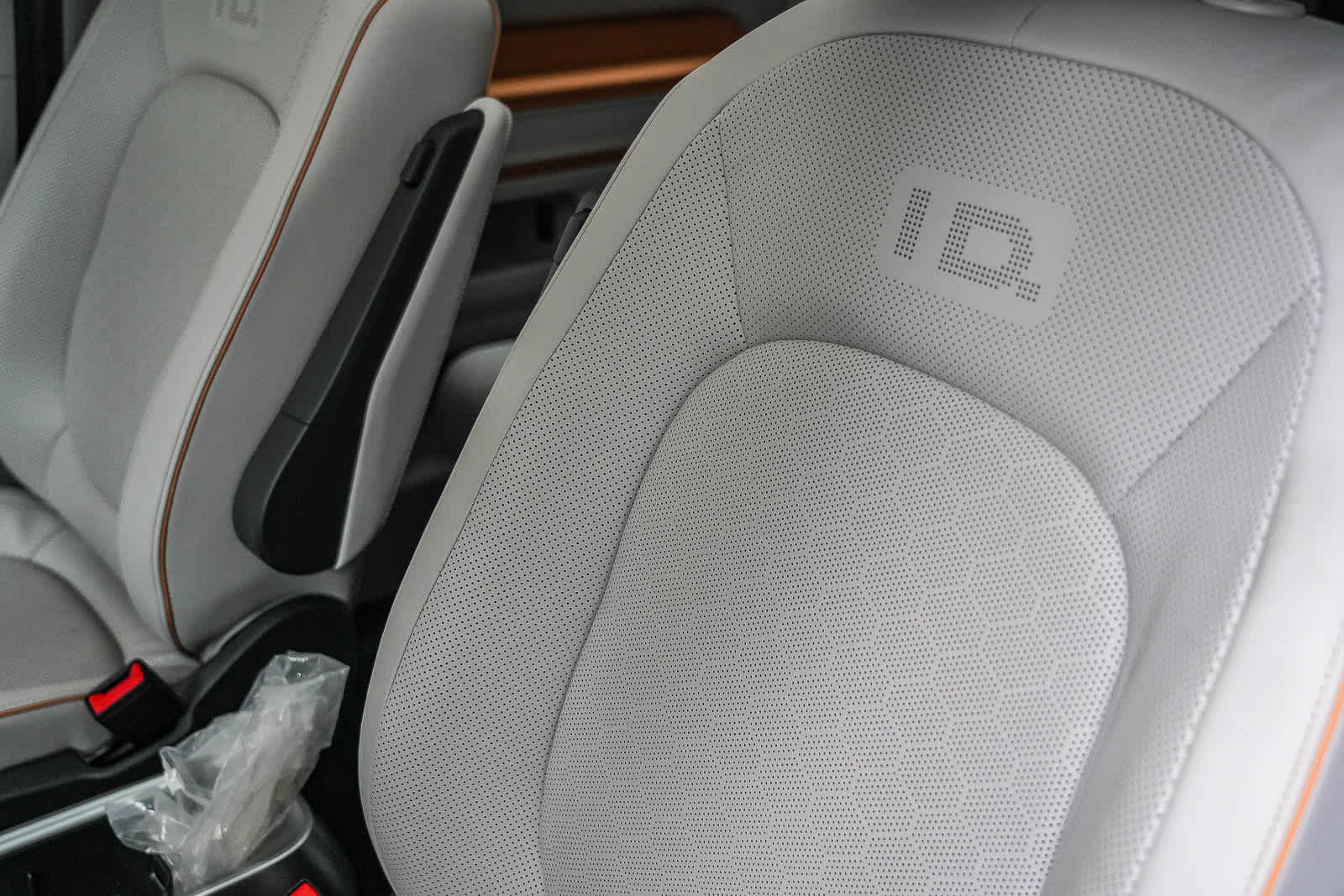 Thumbnail: 2025 Volkswagen ID.Buzz - 27