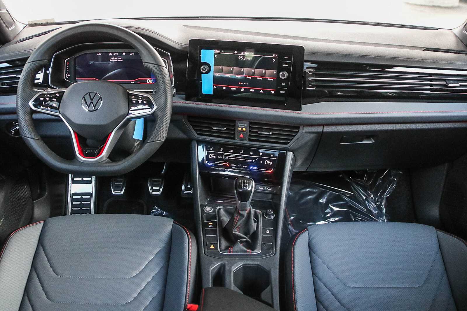 Thumbnail: 2025 Volkswagen Jetta - 12