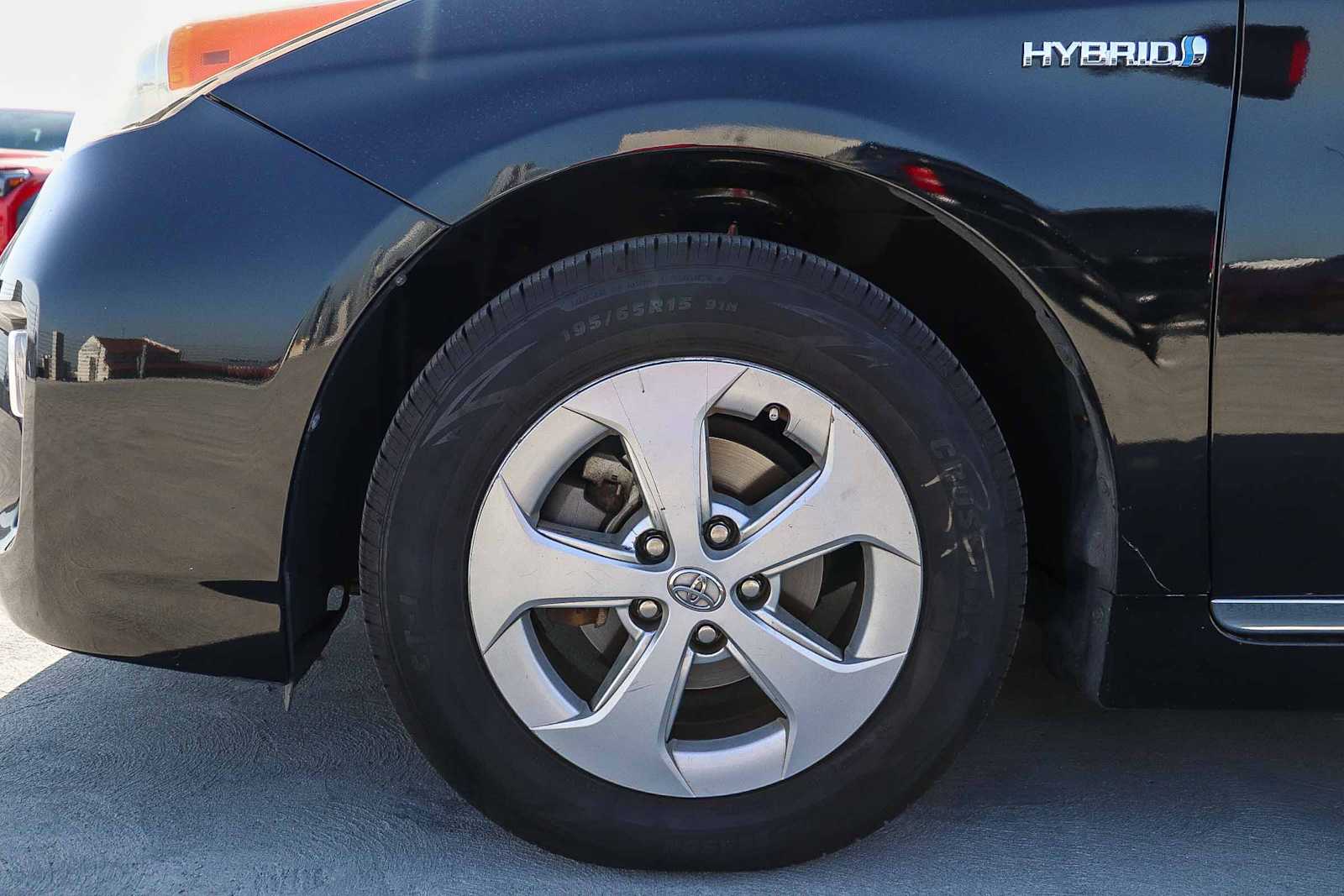 Thumbnail: 2013 Toyota Prius - 11