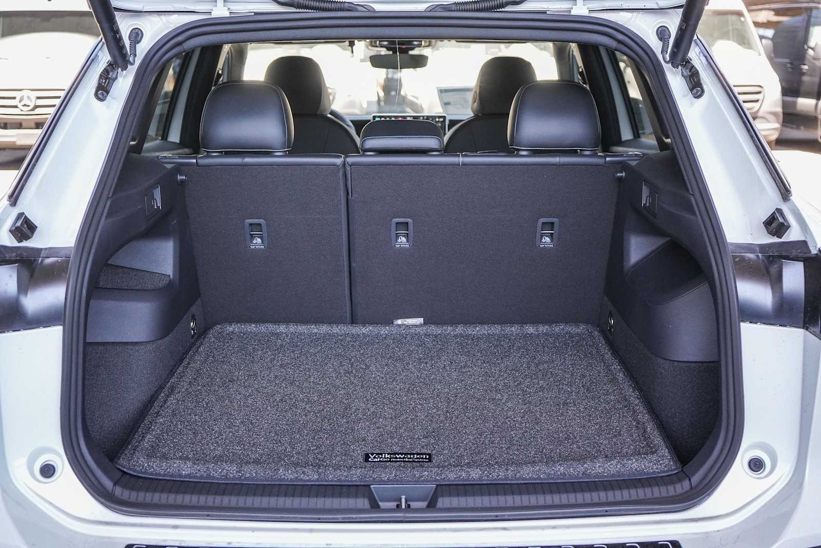 Thumbnail: 2026 Volkswagen Tiguan - 12