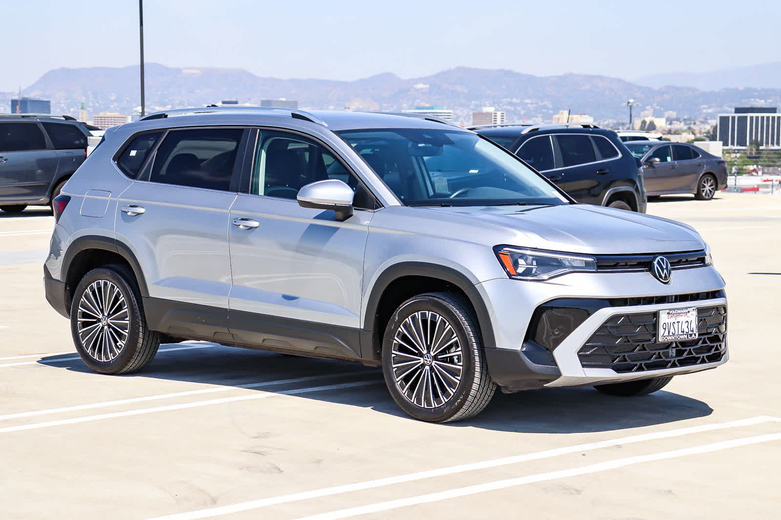 Thumbnail: 2025 Volkswagen Taos - 3