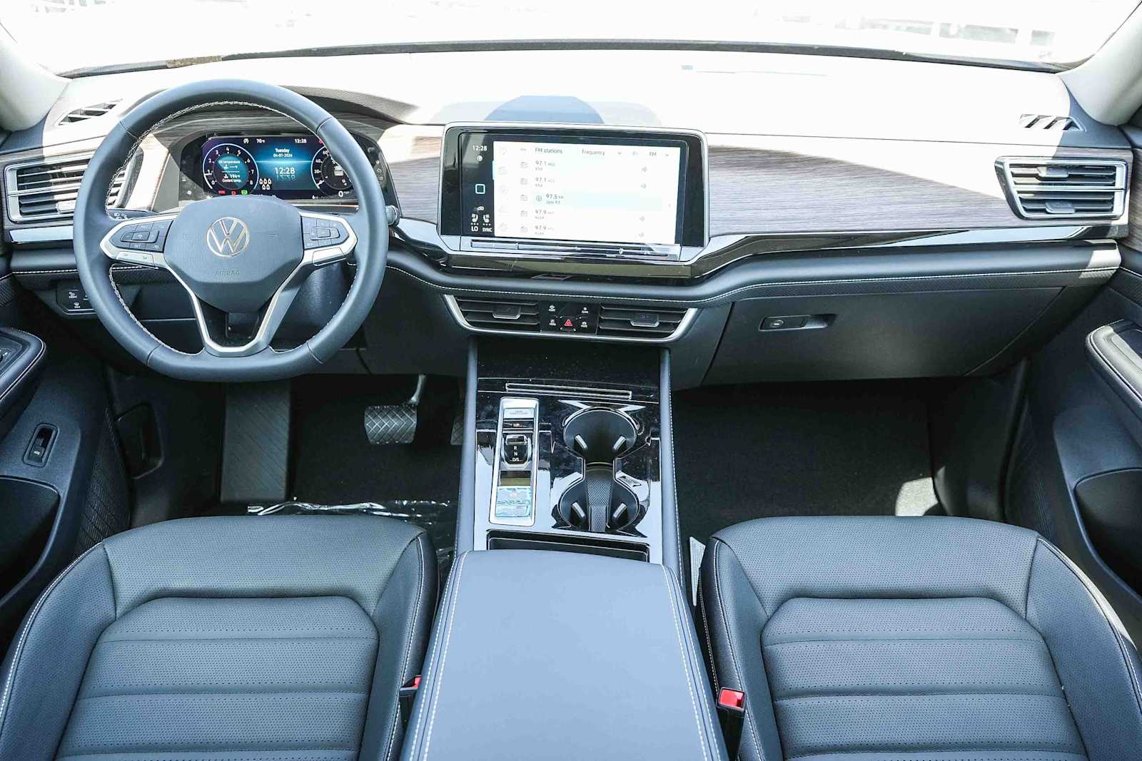 Thumbnail: 2026 Volkswagen Atlas - 14